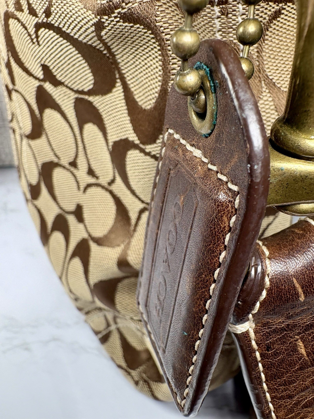 Coach Signature Logo Canvas Beige/Brown Crescent Shoulder Bag Zip Gold Hardware