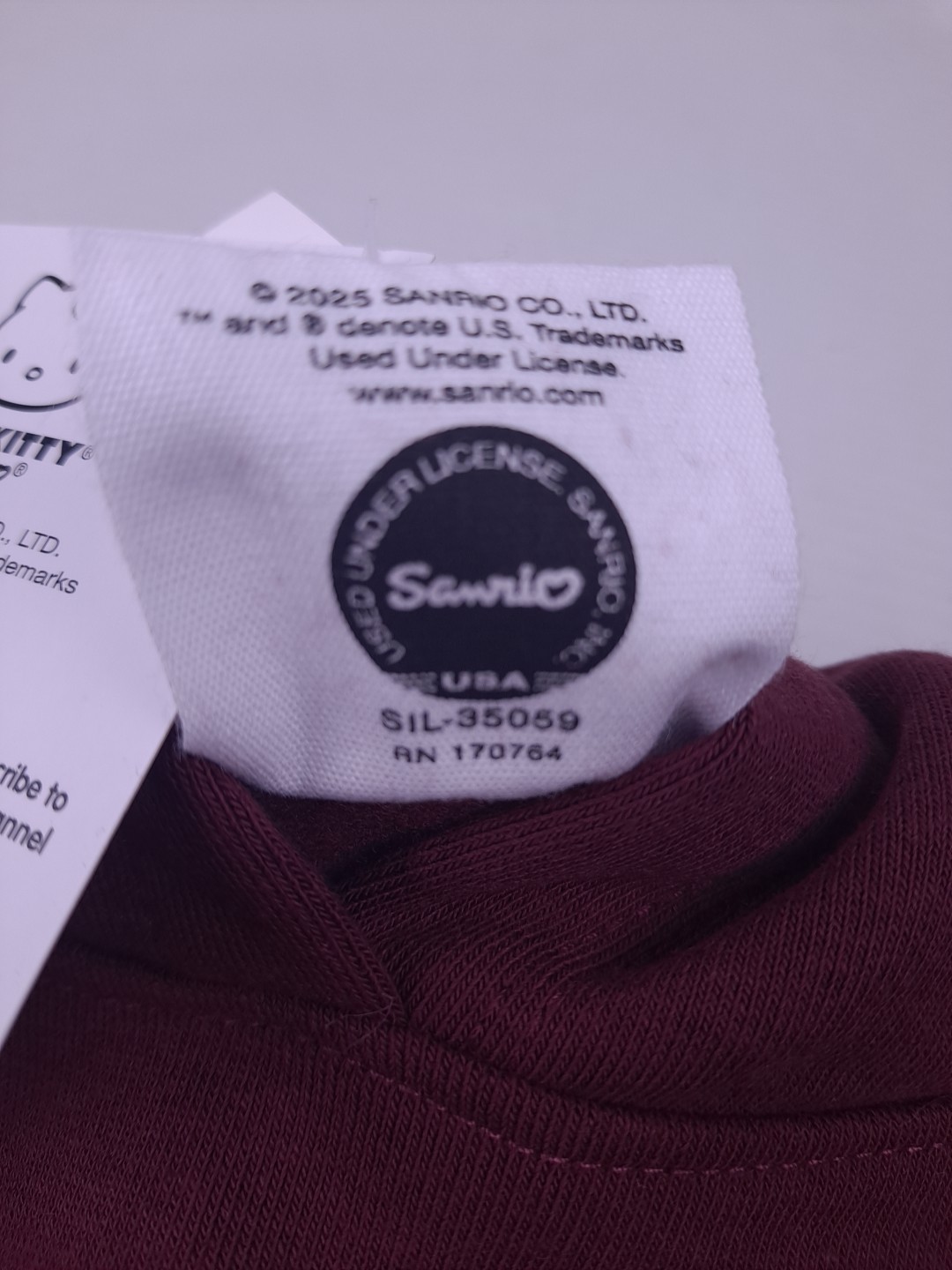 Sanrio Hello Kitty Cherry Bow Oversized Sweatshirt Hoodie Size 16/18 XXL – NWT