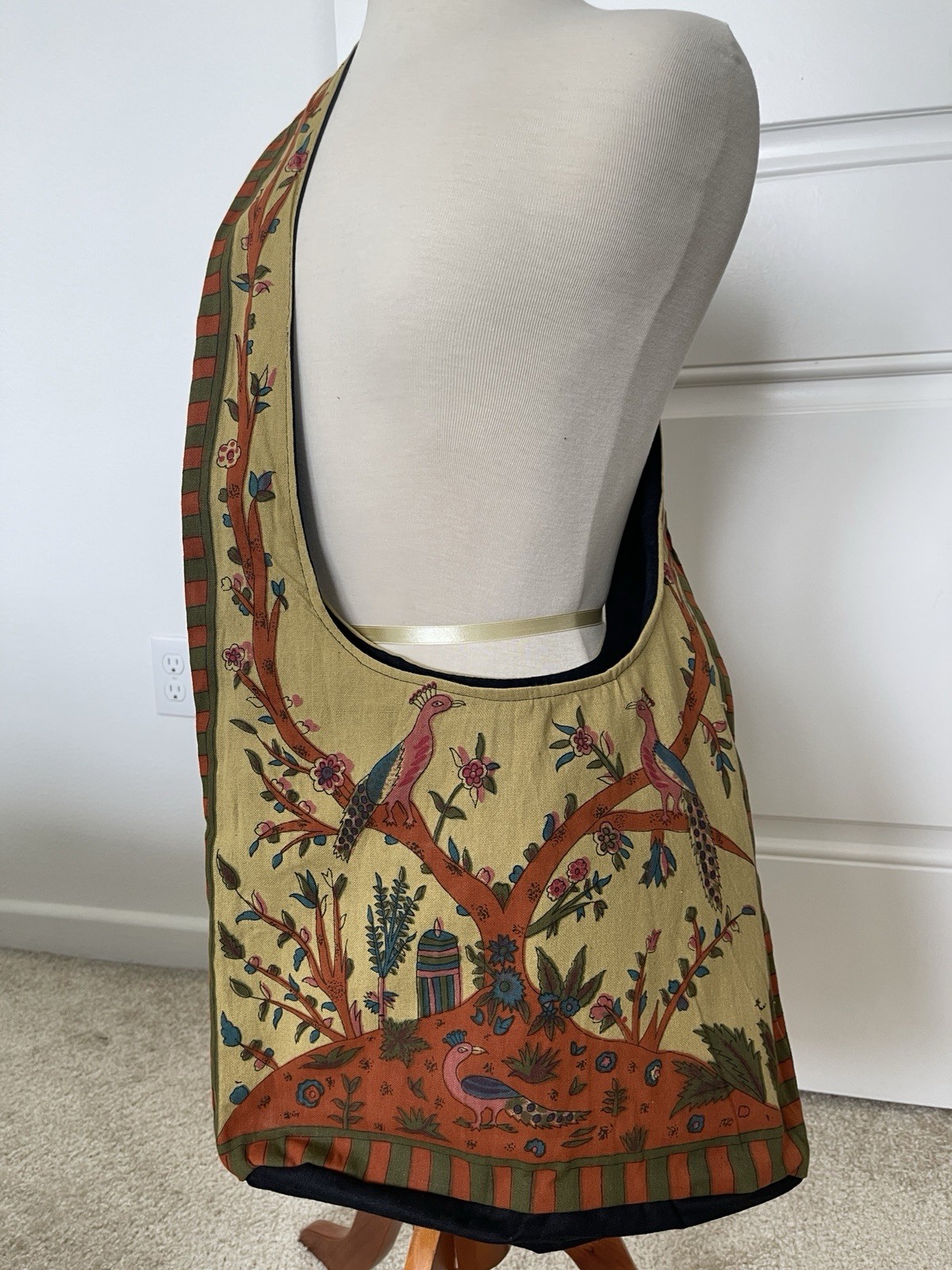 Full Moon Loom Tree of Life 100% Cotton Peacock Floral Motif Shoulder Hobo Bag