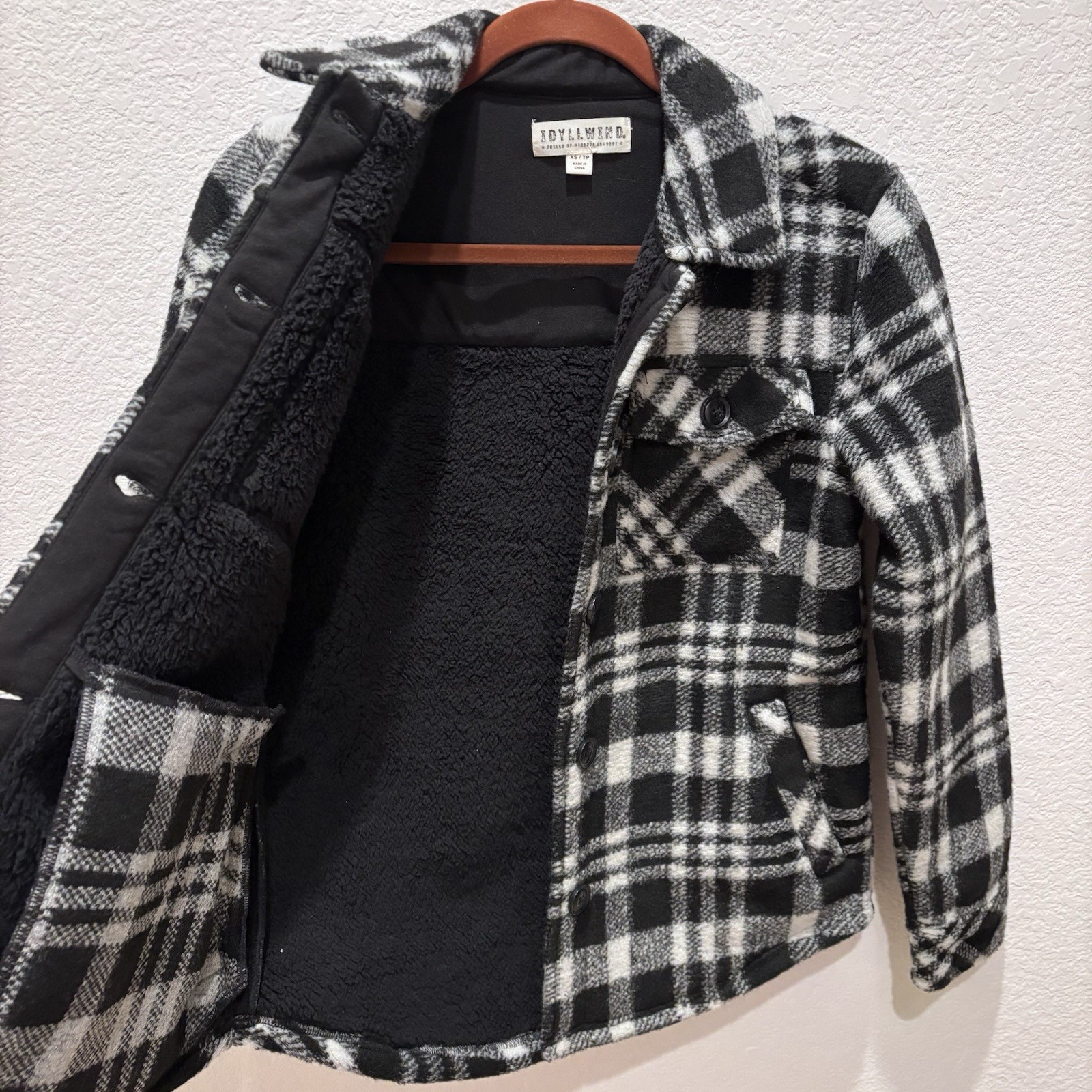 Idyllwind Sherpa Lined Plaid Shacket XS Black White Western Jacket Ranch Coat