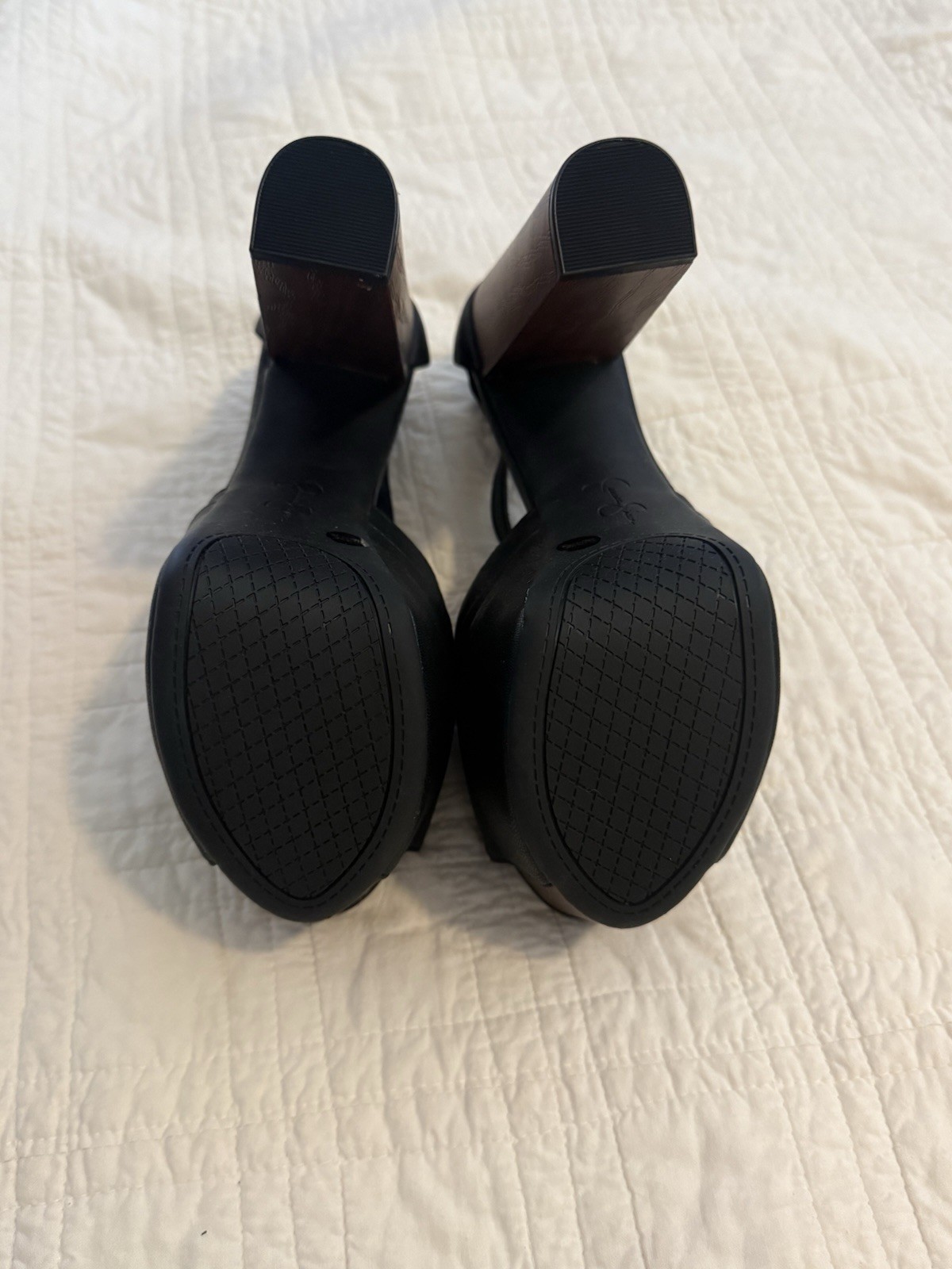 Jessica Simpson Black Leather Platform T-Strap Buckle Sandals Women’s 7M