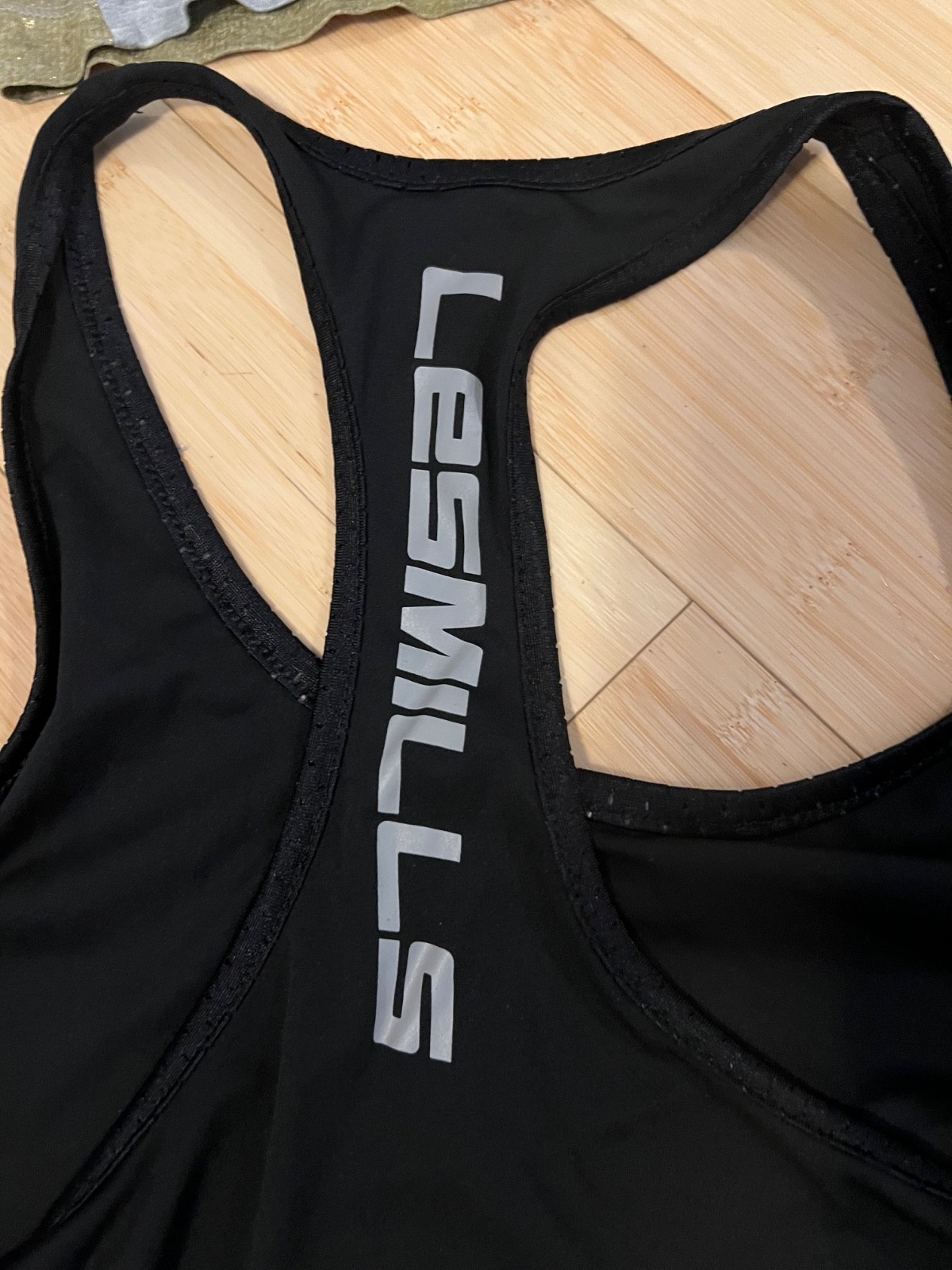Reebok les mills size S shirts (4)