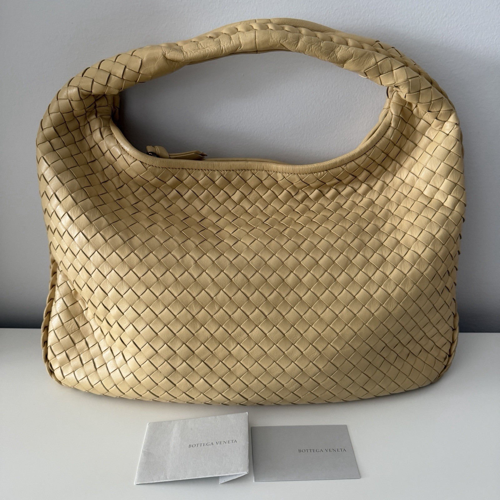 BOTTEGA VENETA Intrecciato Hobo Small Nude Butter Yellow