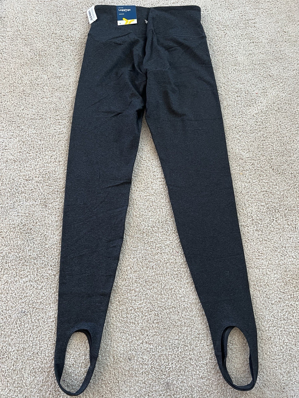 NWT old navy womens SMALL gray Black high waist cozecore stirrup leggings
