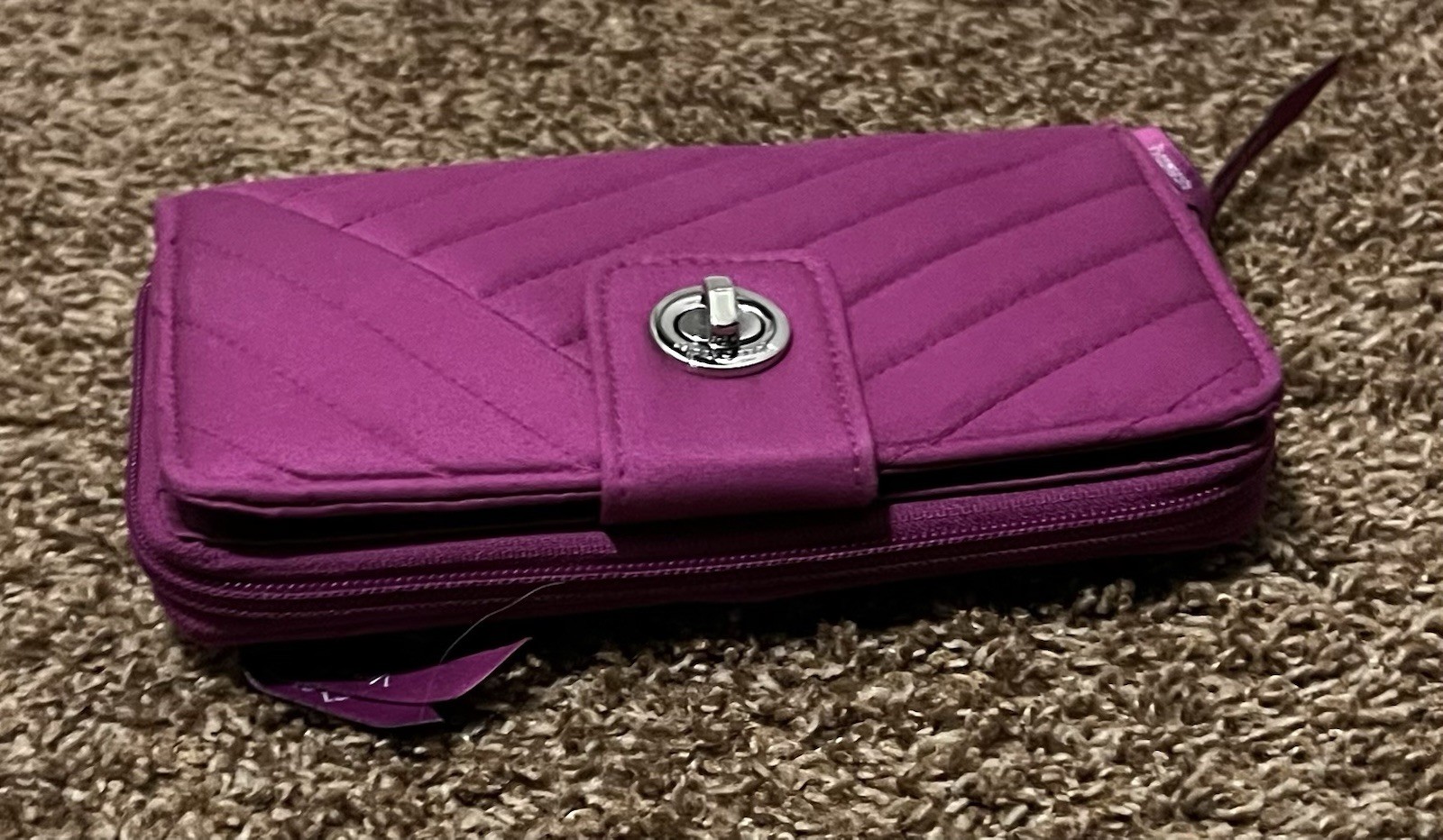 *NWT* Small Vera Tote and Turnlock Wallet in Dark Raspberry