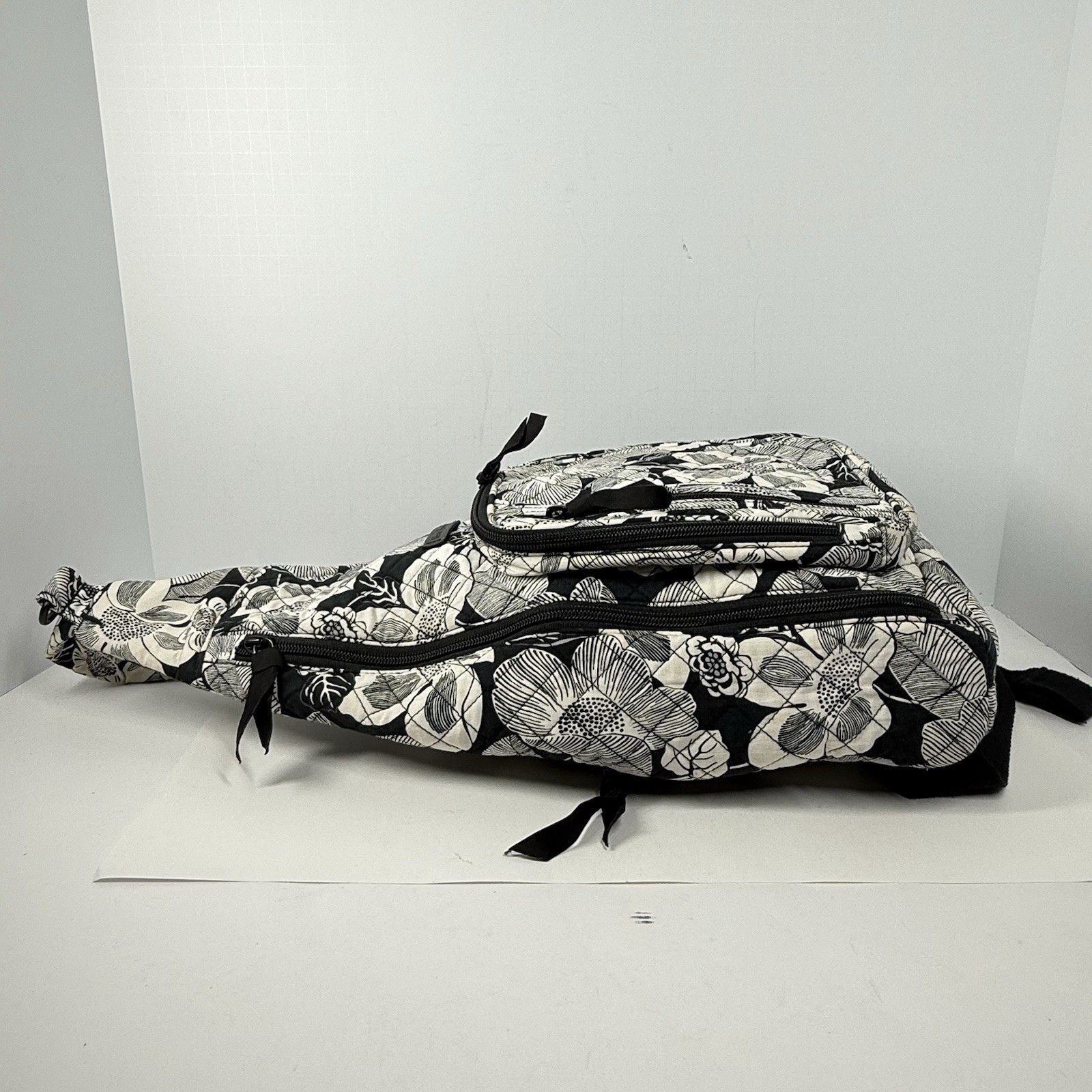 Vera Bradley Sling Pack Quilted Bedford Bloom Black White Floral Boho Travel
