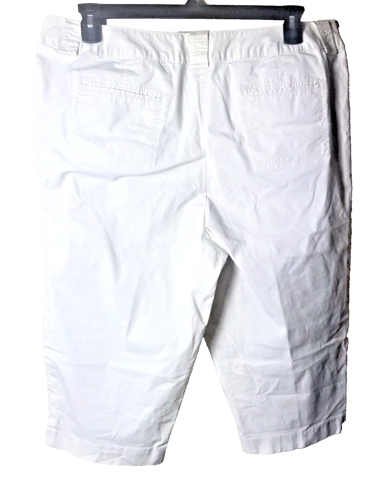 A.N.A Women’s Off-White High Rise Bermuda Shorts Back Pockets Size 20W