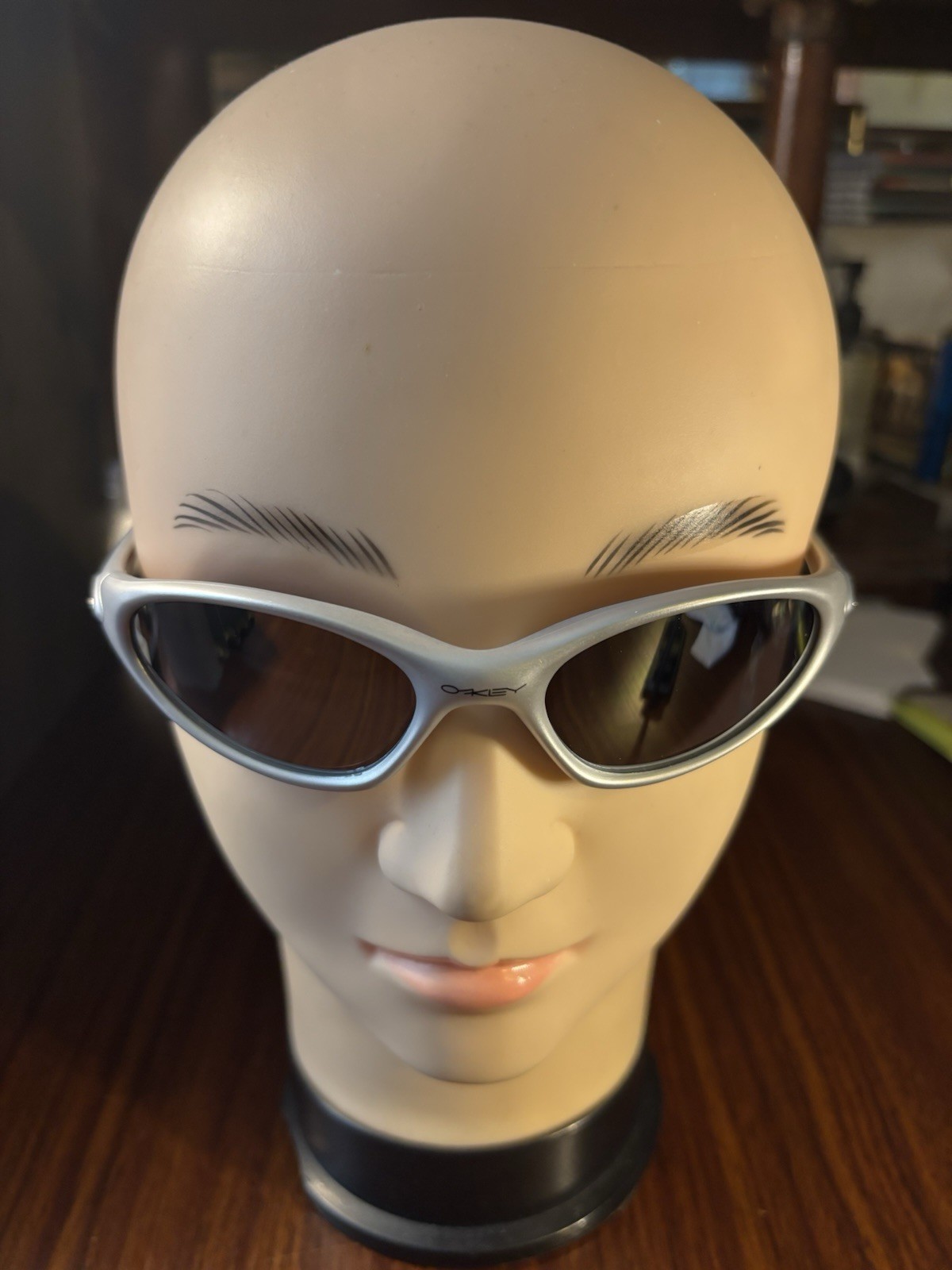 Oakley Minute Sunglasses Silver Polarized Brand New Free Shipping