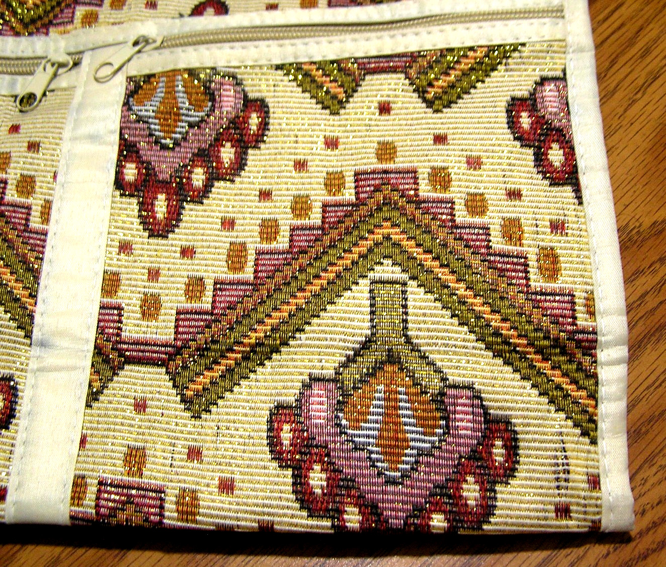 Embroidered “Jerusalem” Tapestry Tote Featuring Geometric Anatolian Patterns