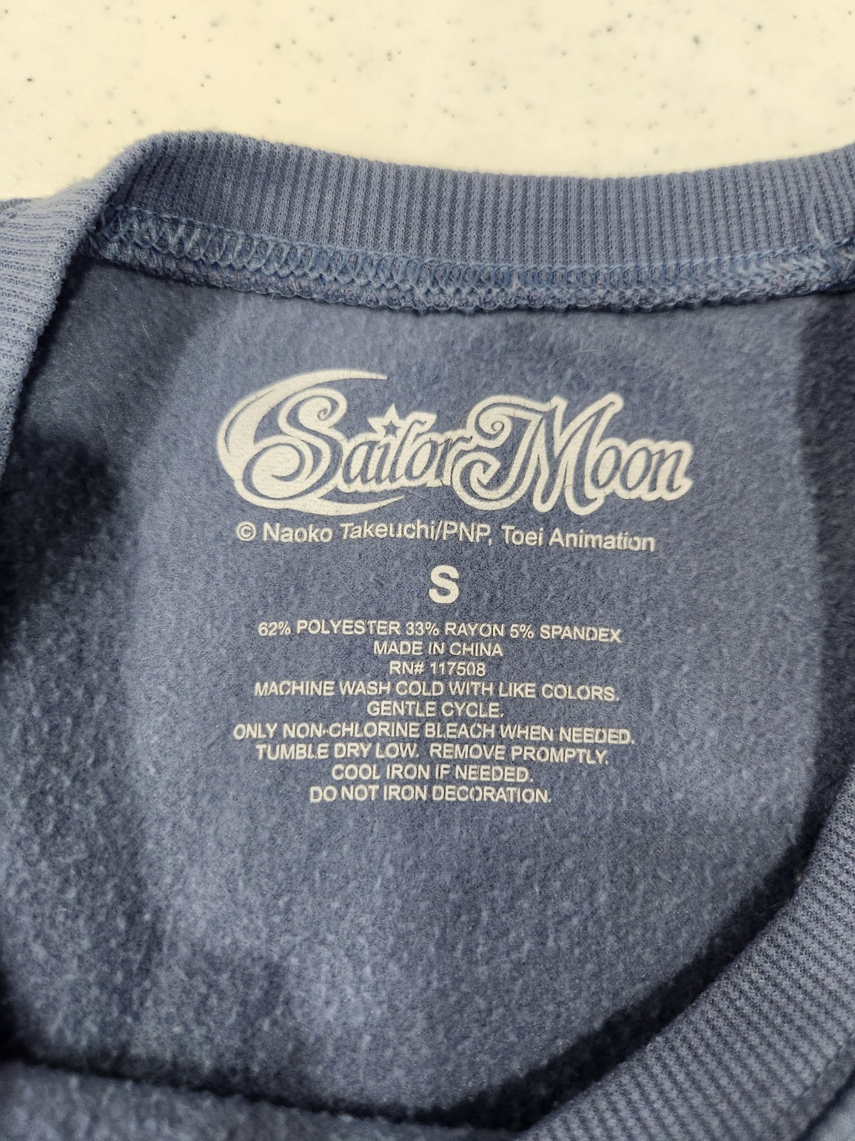 Sailor Moon Women’s Size S Graphic Print Pullover Sweatshirt Crew Neck Anime Top
