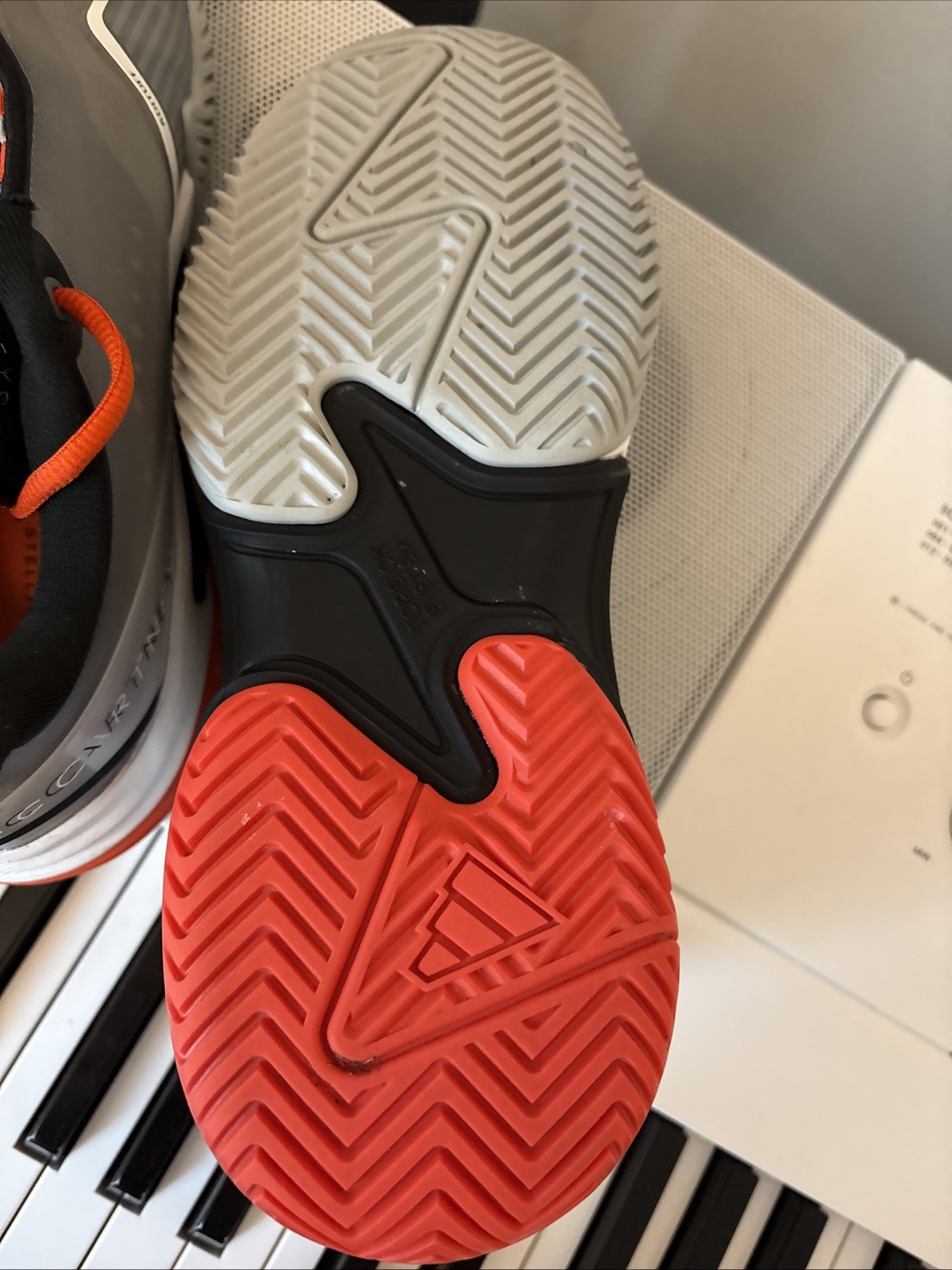 Stella McCartney x Adidas Barricade “Charcoal Orange” JR3285 NWT Women’s 9.5