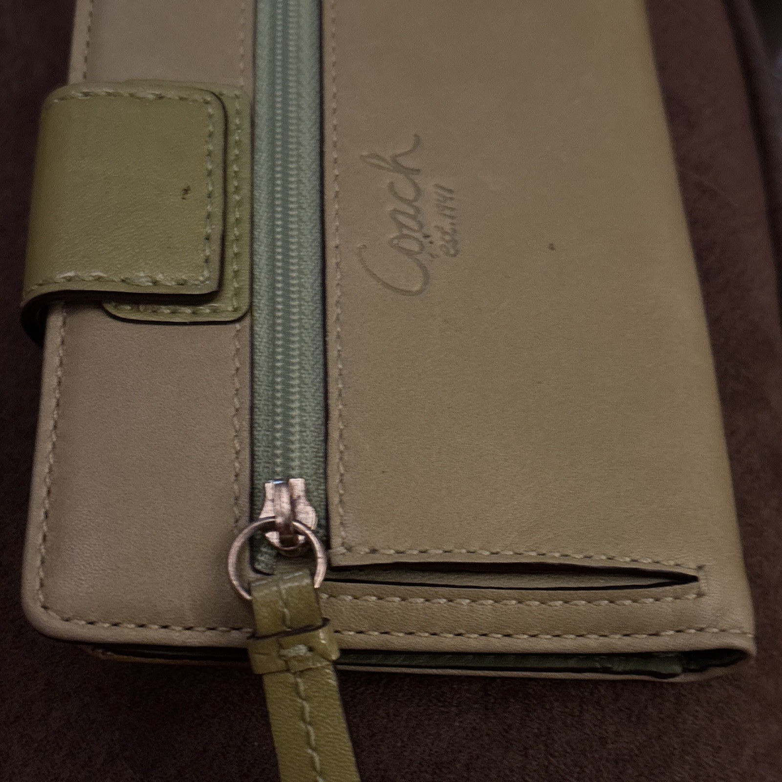 COACH Green/Beige Colorblock Bifold Wallet Turnlock Flap Zip Pocket ID