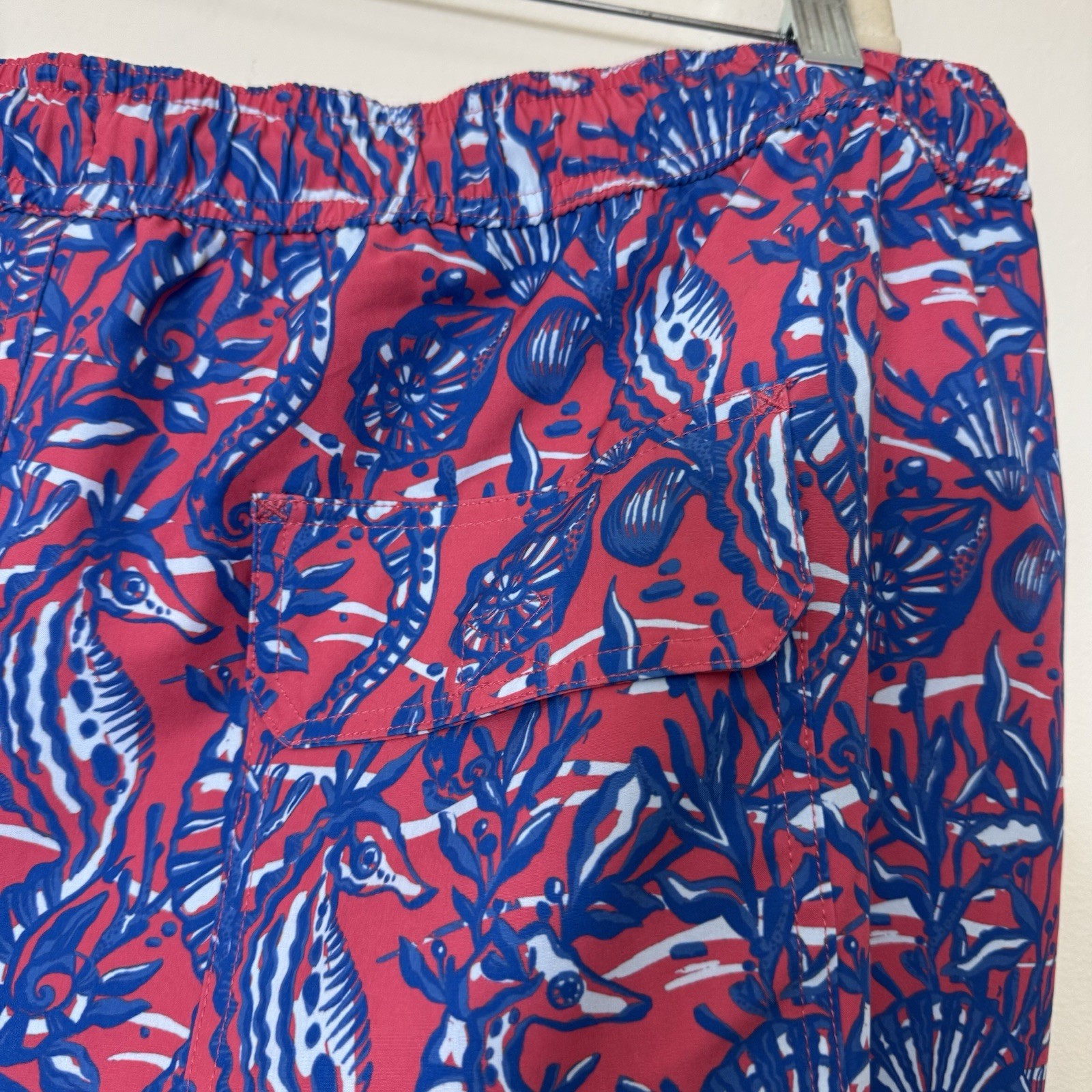 Vineyard Vines Men’s Swim Trunks Shorts Size XXL Pink Seahorse Print Drawstring