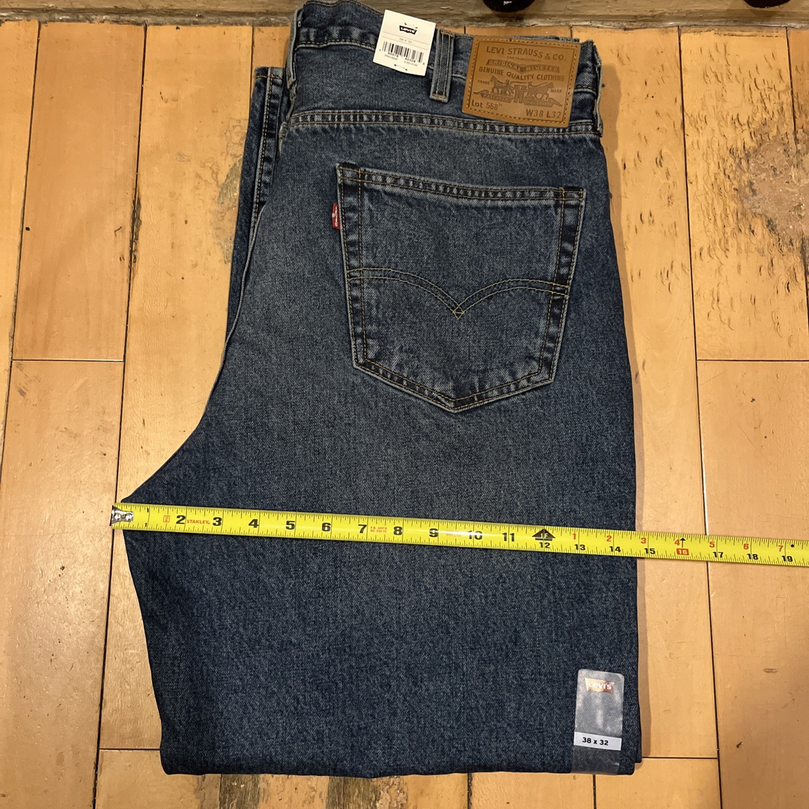 Levi’s Premium 568 Loose Straight Blue Jeans 38×32