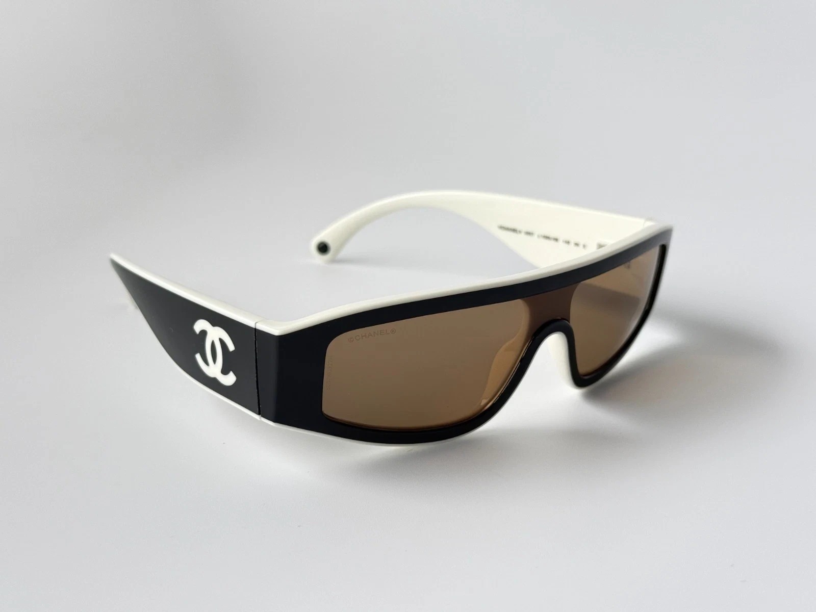 CHANEL CH6057 Shield Wrap Sunglasses Black Beige Brown Lens Unisex 54-19-145