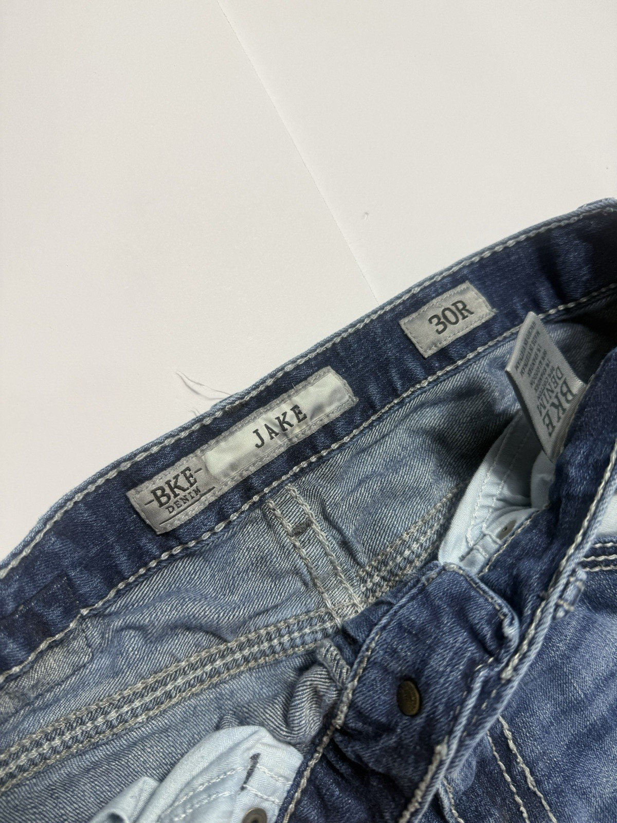 BKE Jeans ~ Jake Straight ~ Size 30R~ Long Length ~ Thick Stitching ~ Very Nice