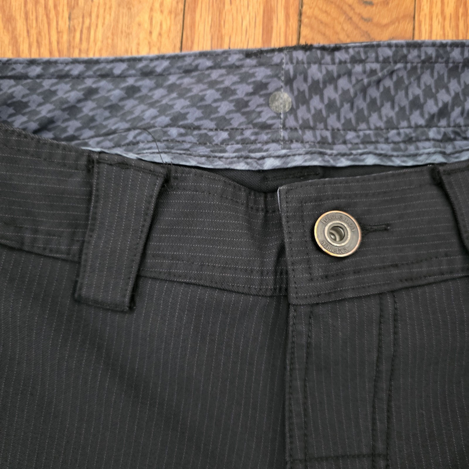 Lululemon Pants Mens Size 32 Black Pinstripe Slate Work To Play Performance Gym