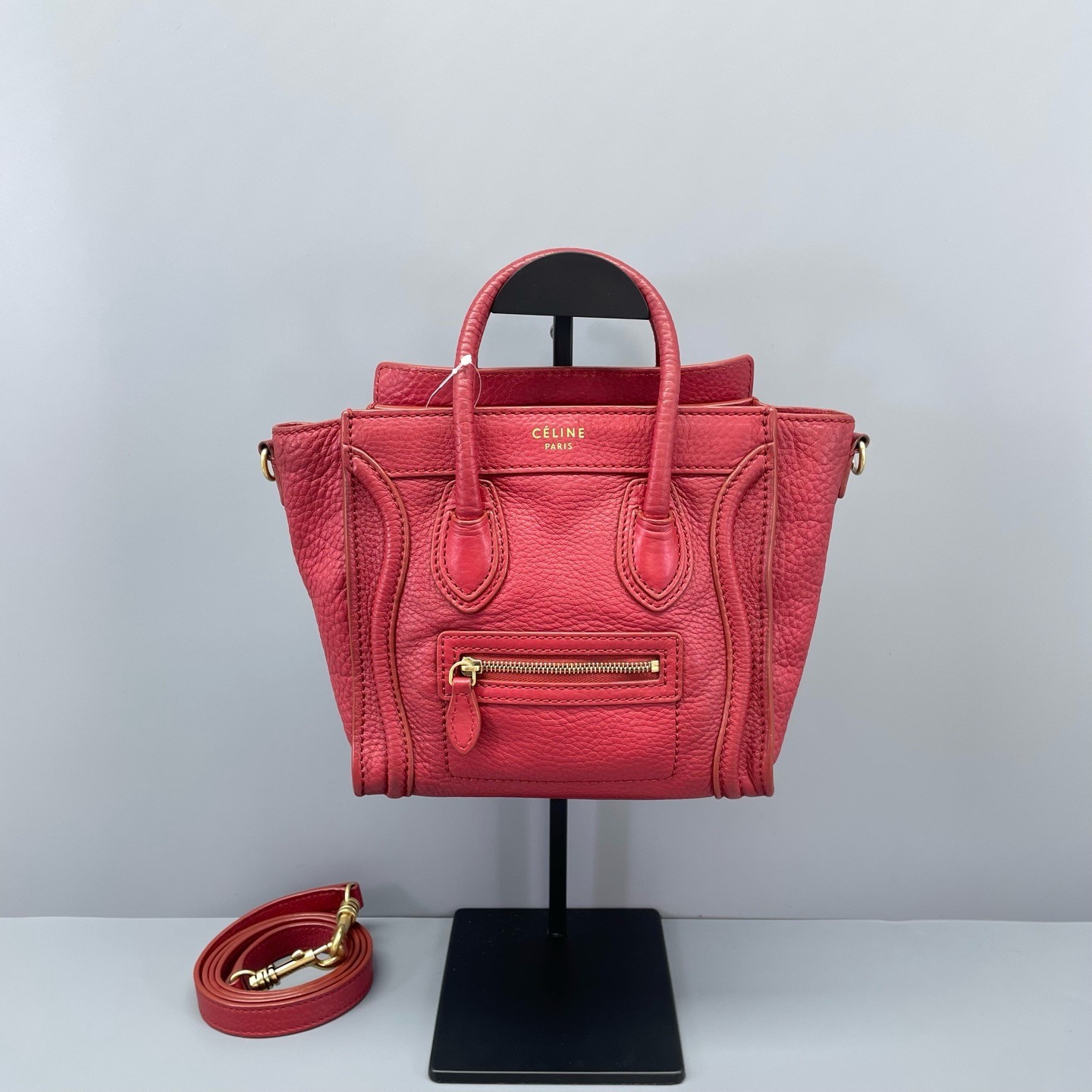 AUTH Celine Luggage Red Pebbled Leather Gold Hardware Handbag Crossbody Bag