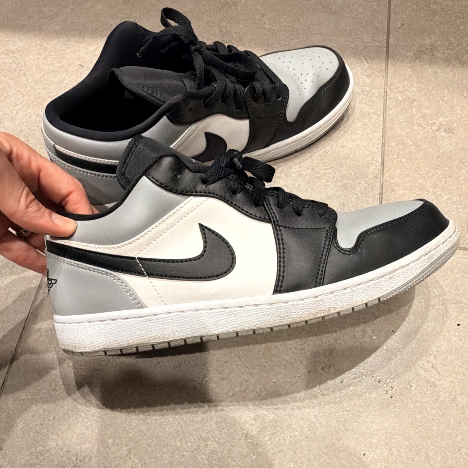 Jordan Air Jordan 1 Low Shadow Toe Light Smoke Grey/Black/White 553558-052