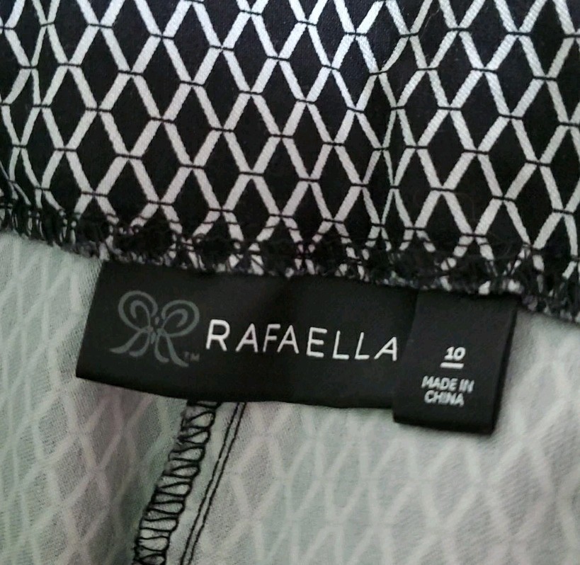 Rafaella Pants Womens Size 10 Black White Pull On Soft Stretch Capri Comfort