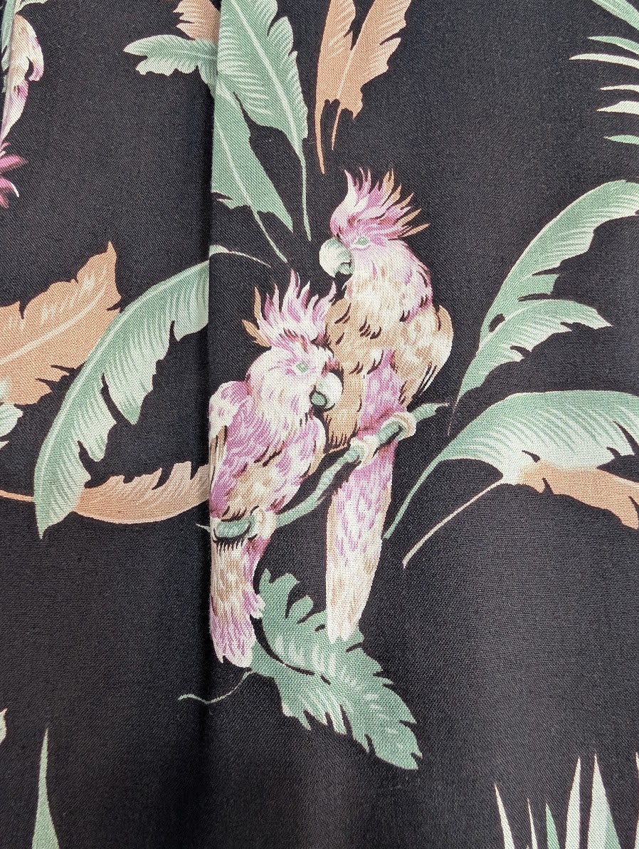 Late 70s Parrot Print Paradise Found Hawaiian Shirt – 100% Rayon – Sony Wardrobe