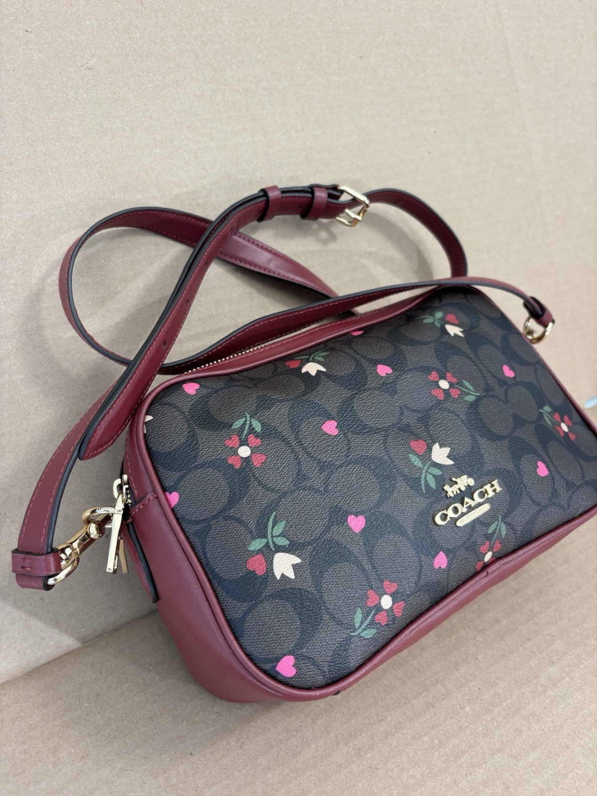 COACH Jess Crossbody In Signature Canvas Heart Petal Print💖🌸