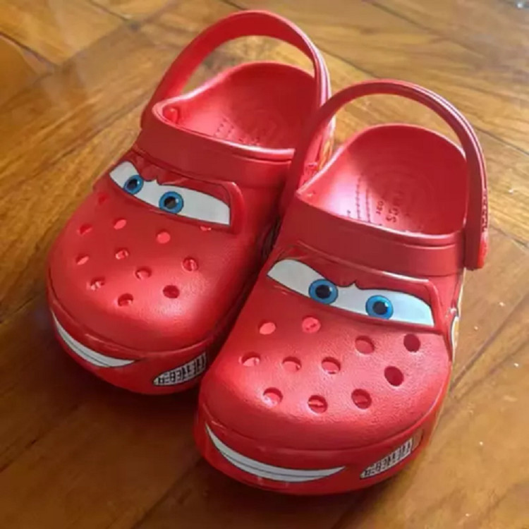 Kid’s LIGHT-UP Lightning McQueen Crocs boys girls Shoes Clog Disney C8-J3 Size !