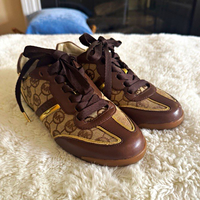MICHAEL Michael Kors MK Plate Brown/Beige Logo Leather Low Top Lace-Up Sneakers