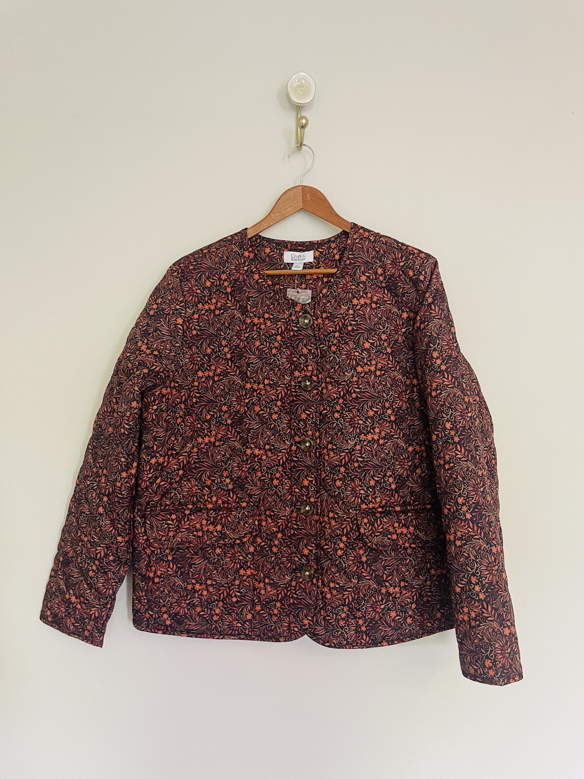 NWT Croft & Barrow Quilted Button Down Long Sleeve Shacket. Size Large. Pockets.