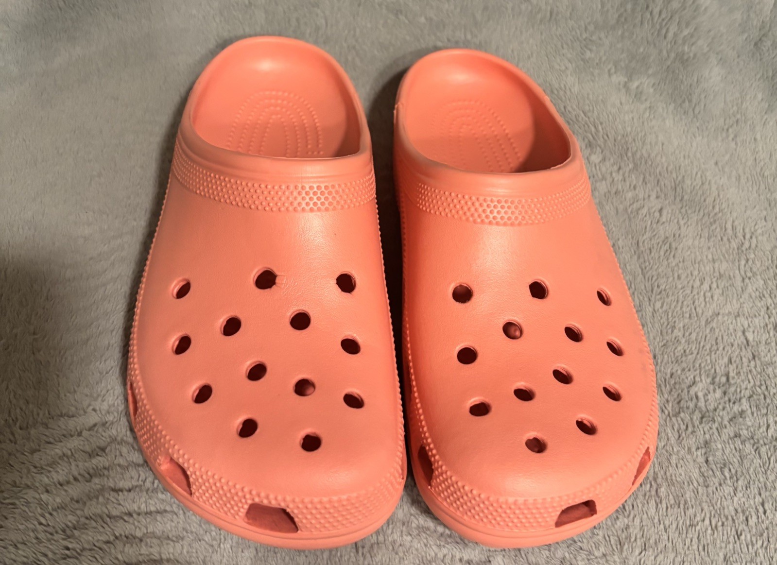 Croc Men’s Sz 9, women’s 11 Shoes Classic Slip On Water Sandals missing straps