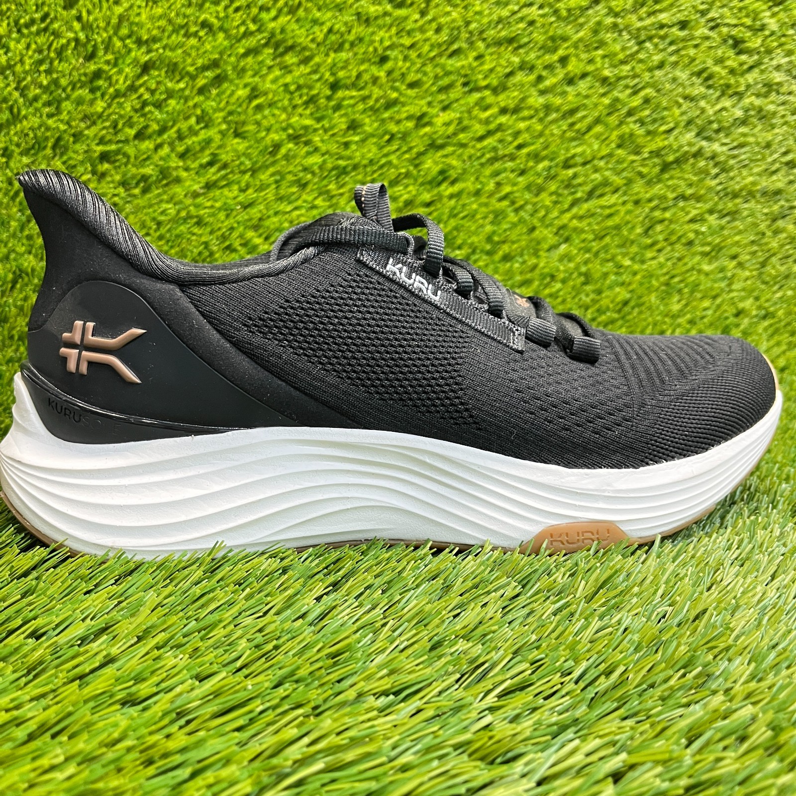 Kuru Atom 2 Womens Size 11D Black White Athletic Running Walking Shoes Sneakers