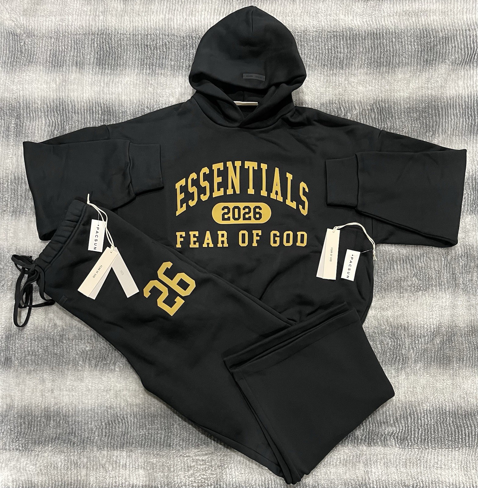 Fear of God Essentials Vintage Black Classic 2 Piece Set FW25 In Large