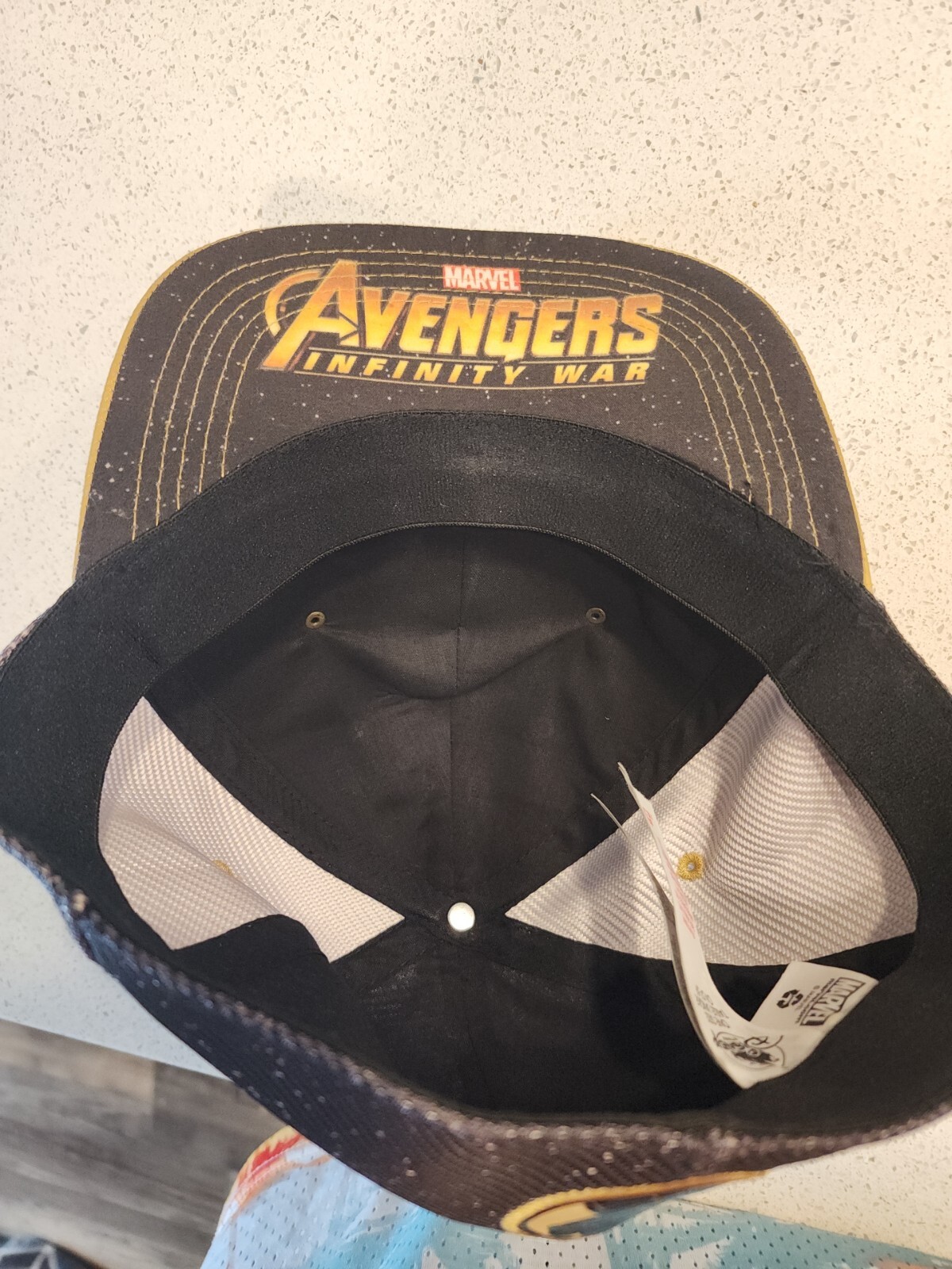 Marvel Avengers Infinity War Disney Store Hat Black Gold Plate Skull Form Fit