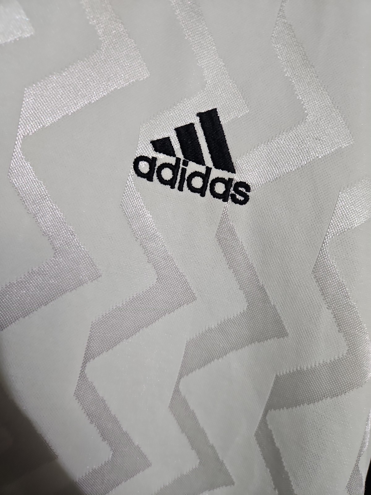 Vintage 90s Adidas Satin Silky Blank White Soccer Jersey 3 Stripes Men’s XL
