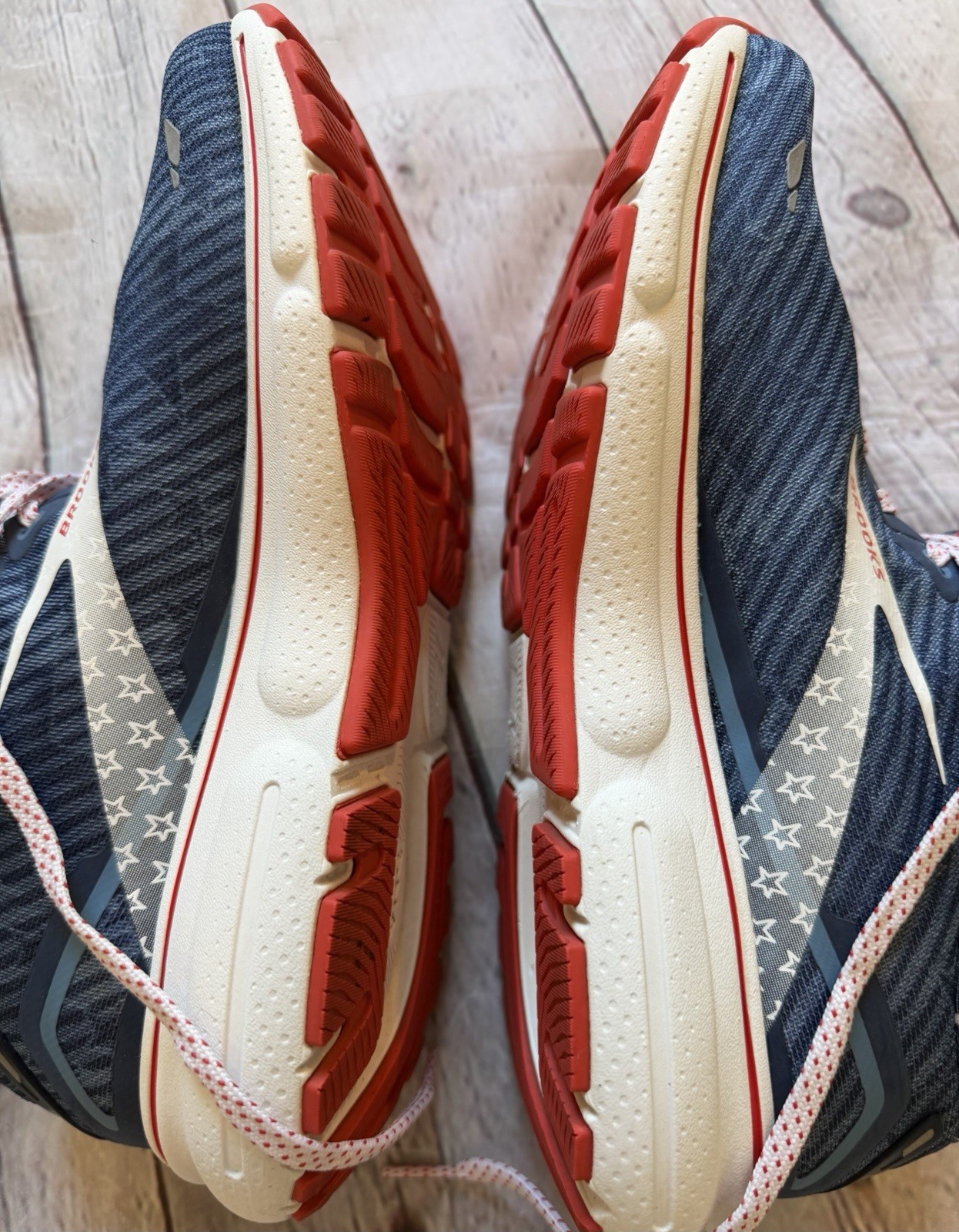 Brooks Ghost 15 USA Independence Women Sz 8 Stars Stripes Red White Blue
