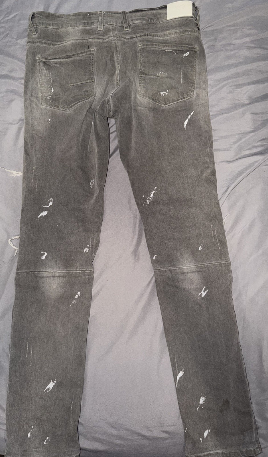 KDNK Men’s Gray Distressed Skinny Slim Fit Mid Rise Stretch 5-Pocket Jeans