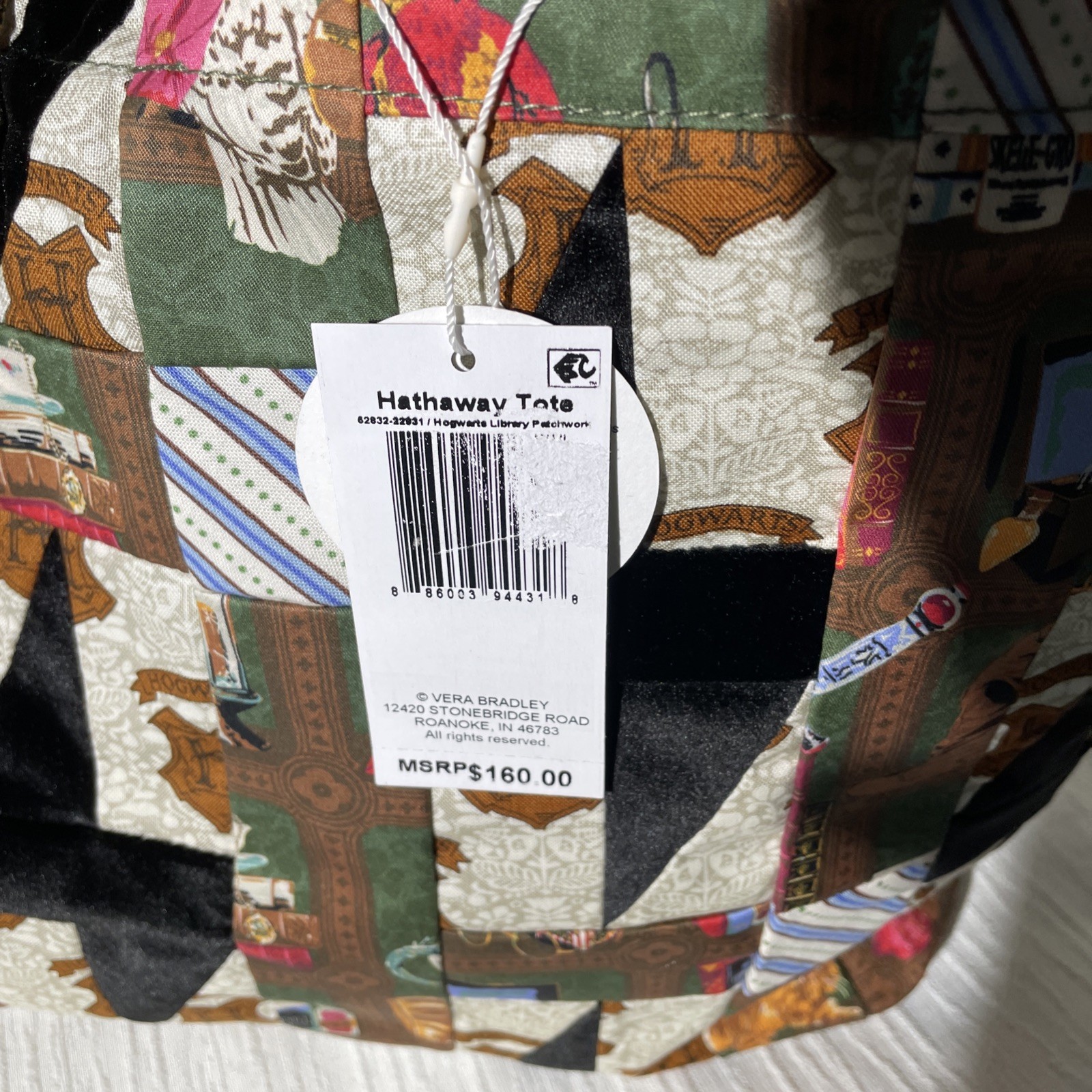 NWT VERA BRADLEY Hathaway Tote, Hogwart’s Library Patchwork/Harry Potter $160
