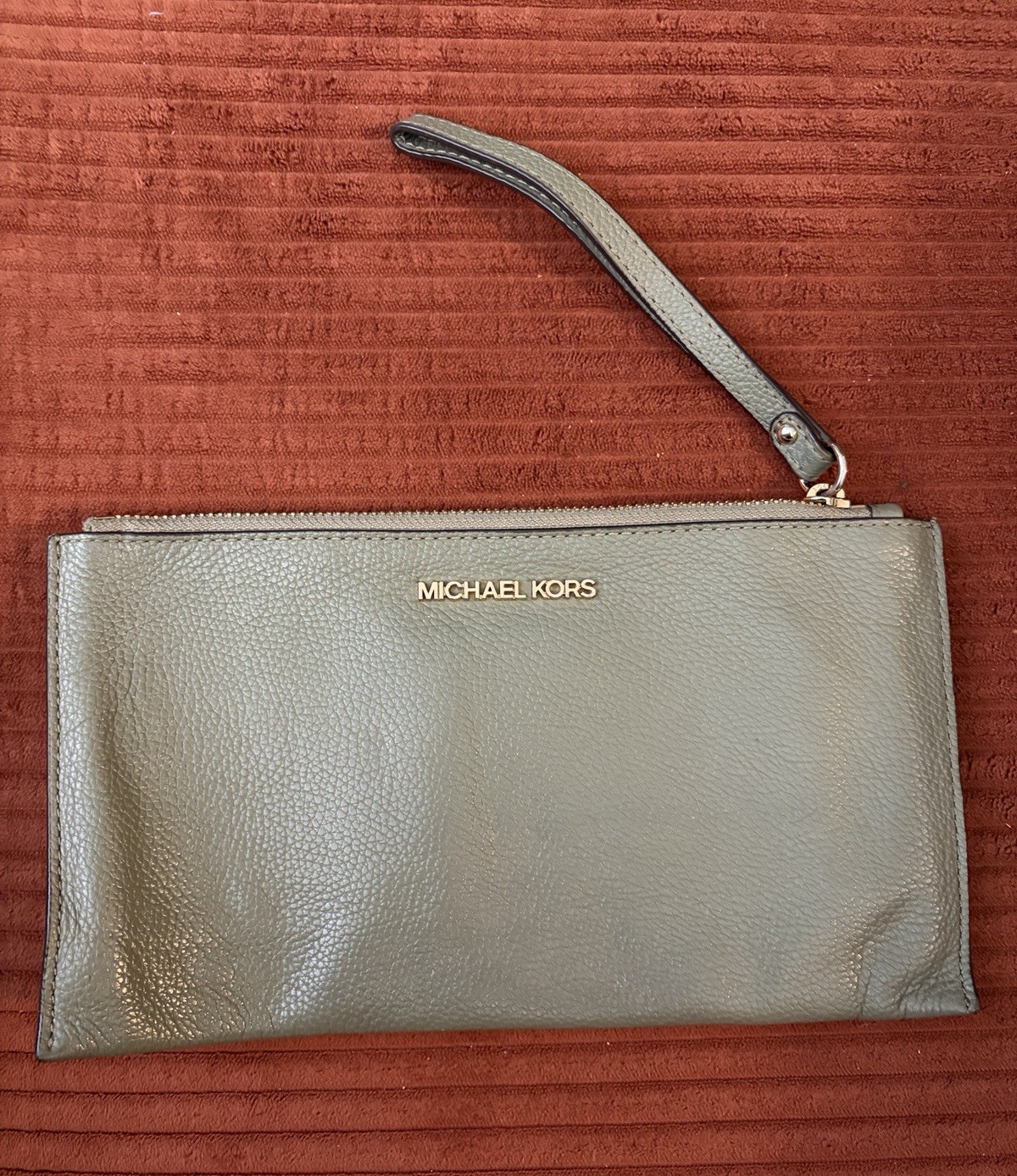 Michael Kors Green Pebbled Wristlet Zip Pouch Gold Hardware w/ Wrist Strap