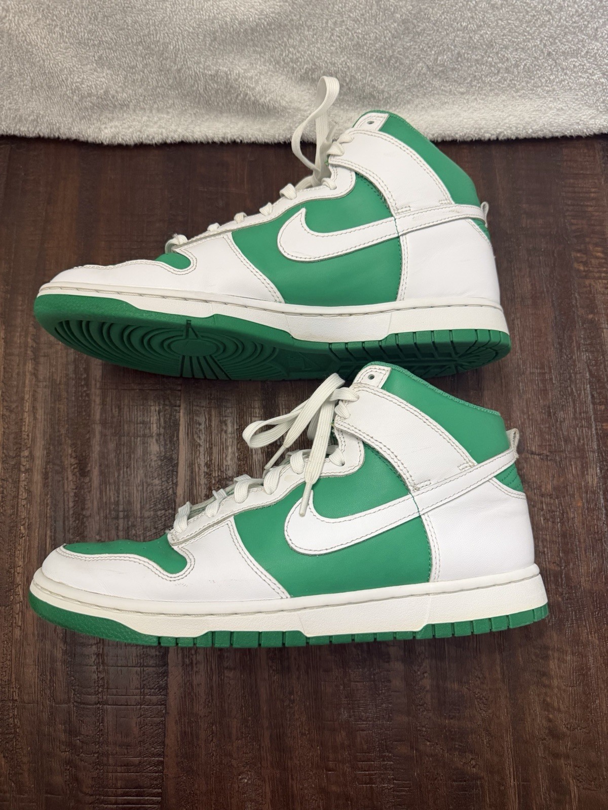 Size 10 – Nike Dunk High White Stadium Green