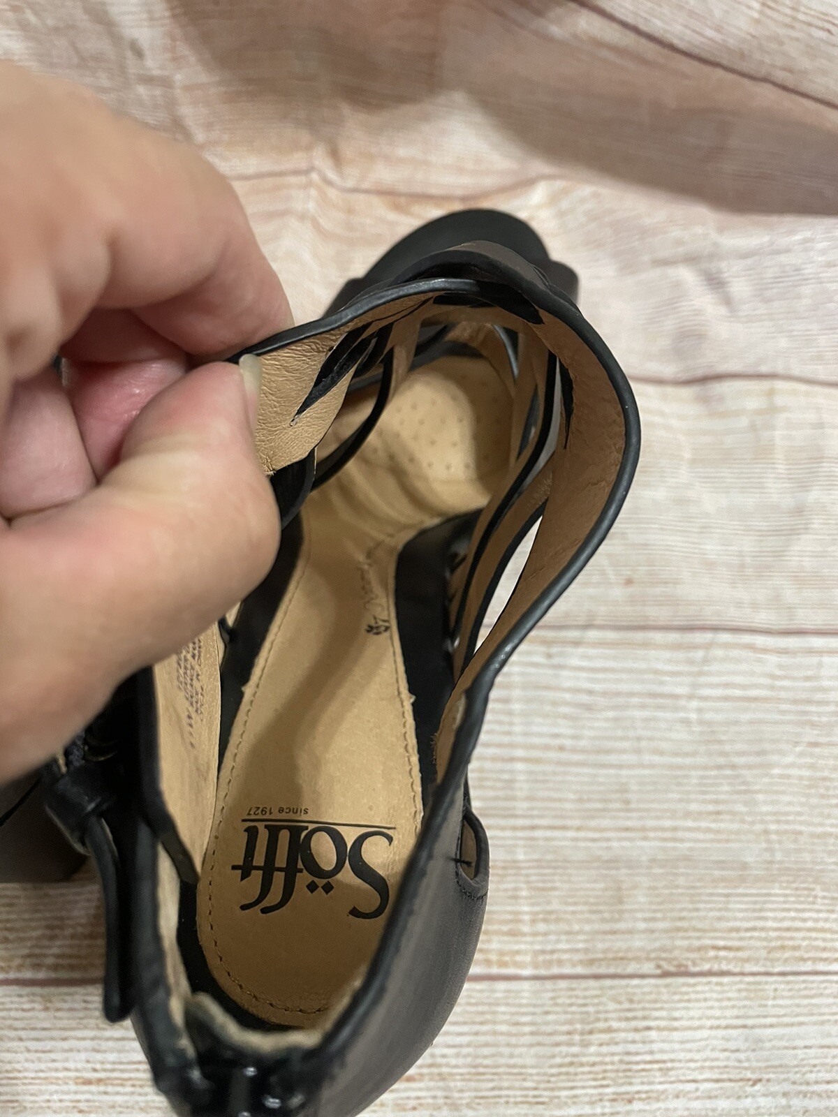 Sofft Ohanna Black Vowen Leather Heel Sandals size 11W