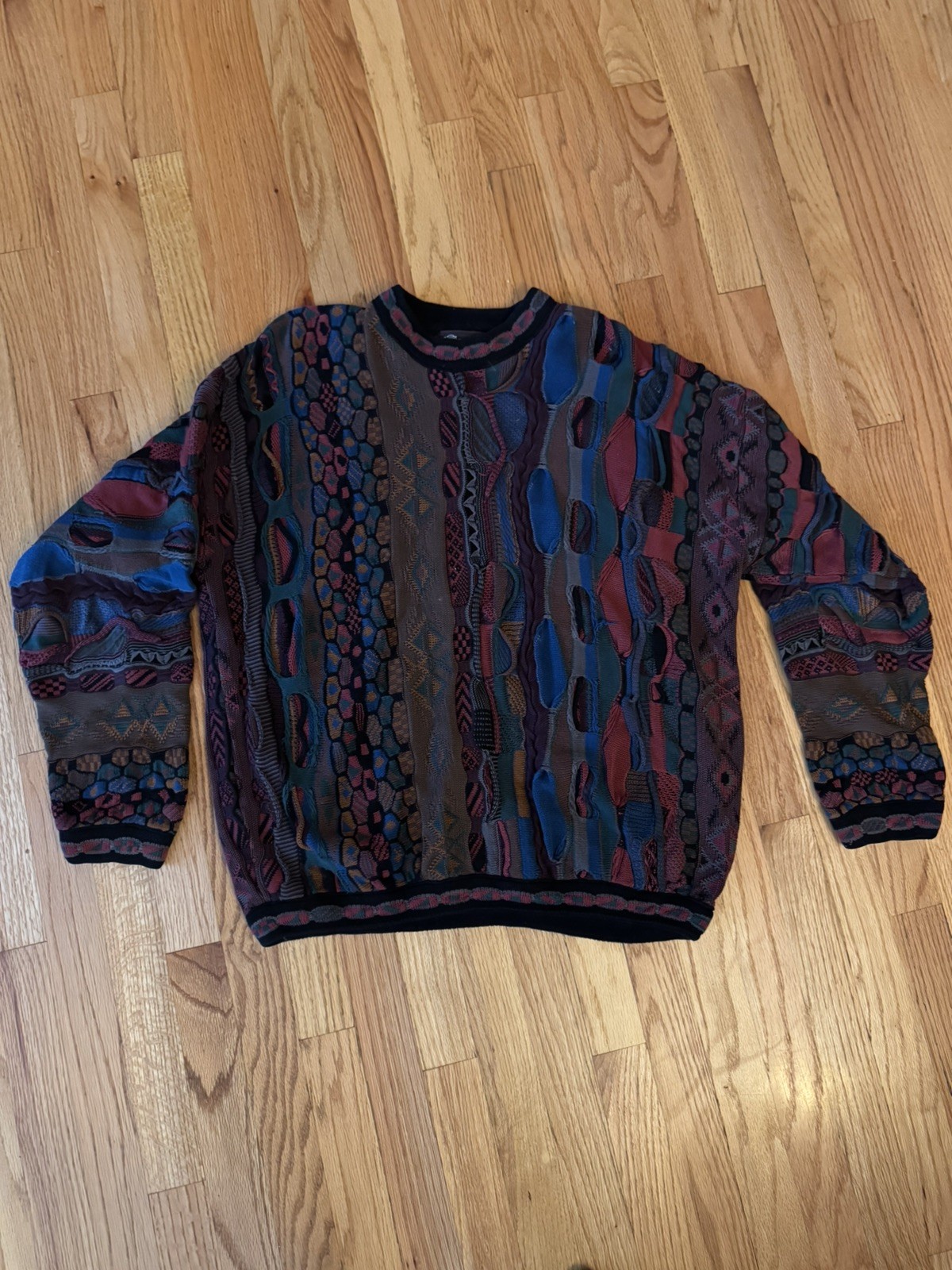 Vintage Tundra Canada Vintage 3D Knit Sweater Allover Pattern large like coogie
