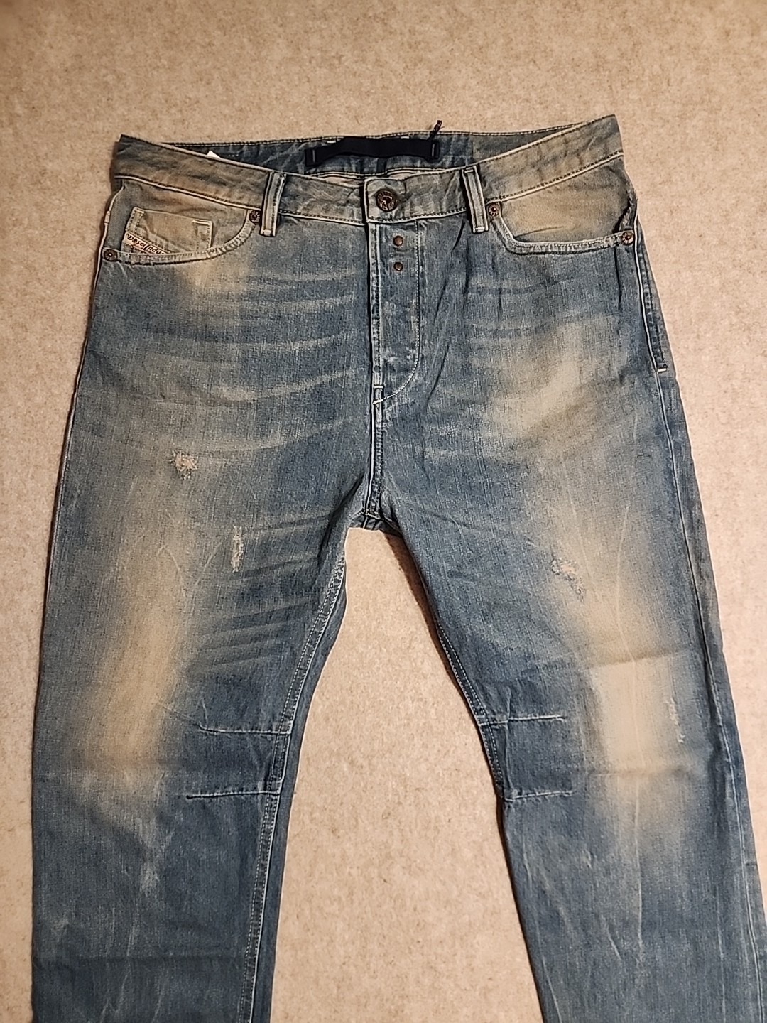 Diesel Eazee Relaxed Boyfriend Denim Jeans 30×25 whiskered Distress staining EUC