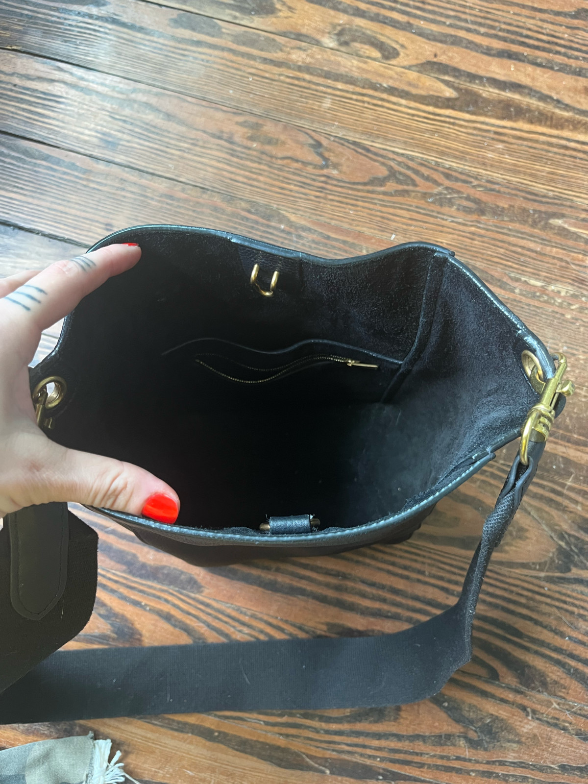 CELINE Sangle Seau Calfskin Black Shoulder Bucket Bag with Detachable Strap