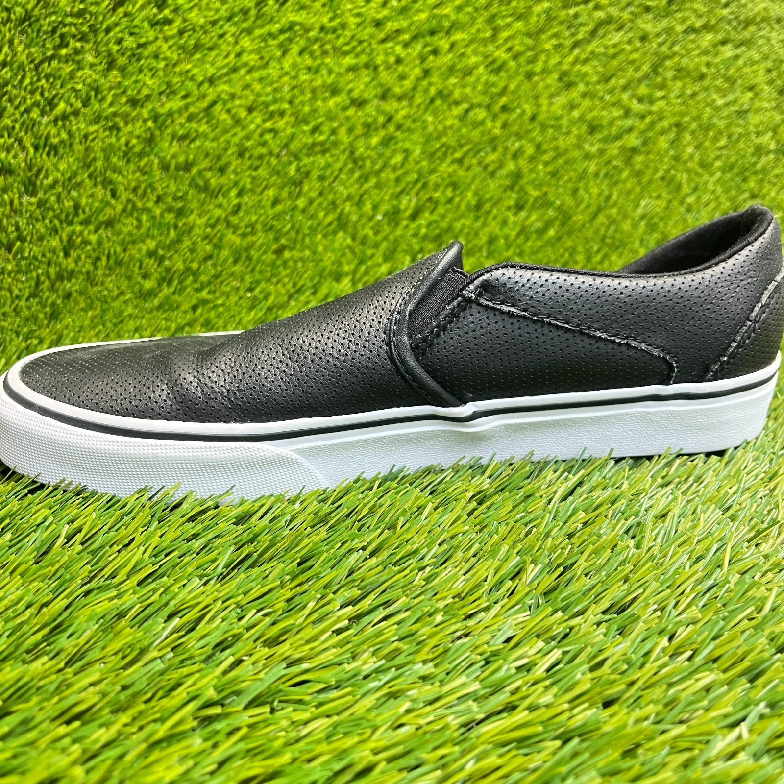 Vans Asher Slip-On Womens Size 9.5 Black Athletic Walking Skate Shoes Sneakers