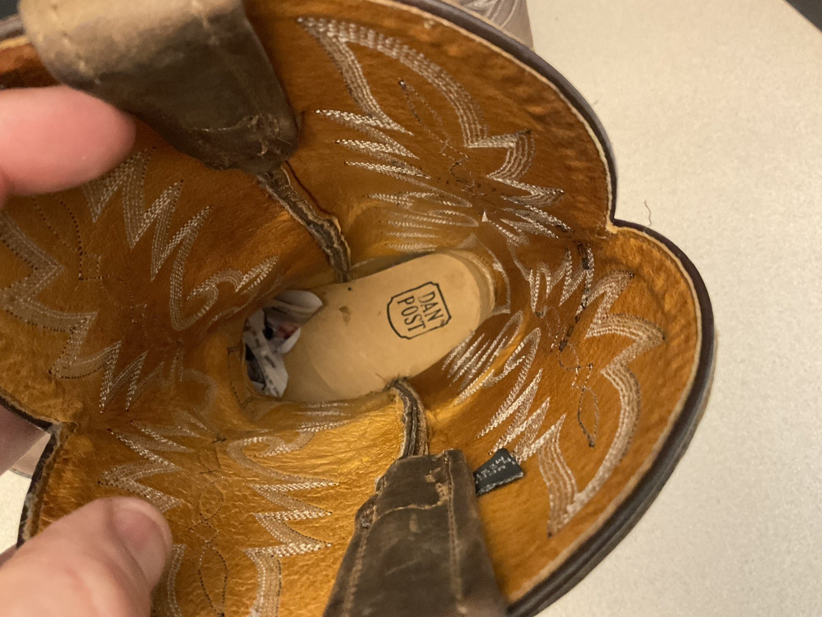 New! Mens Dan Post Renegade Distressed Leather Cowboy/Western Boots. Size 8.5EW.