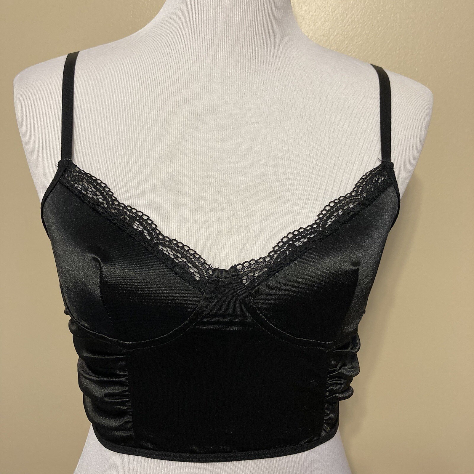Corsette Sz S Eyelet Trim Smooth Satiny Feel Adjustable Straps Shein Bra
