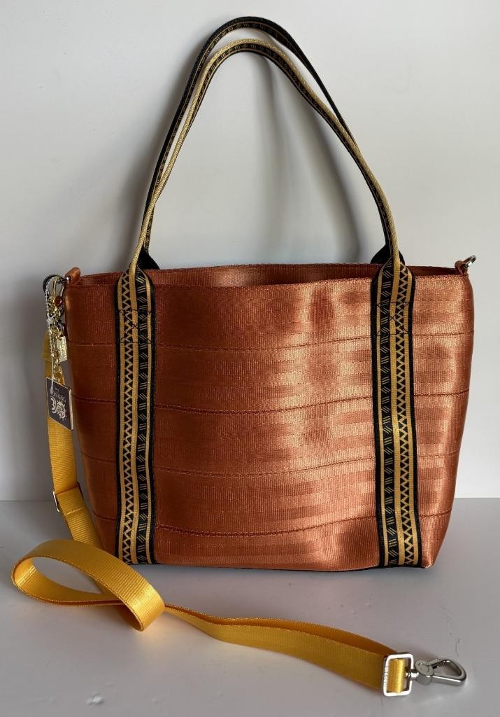 Harvey’s Lion King 30th Anniversary Tote NWT