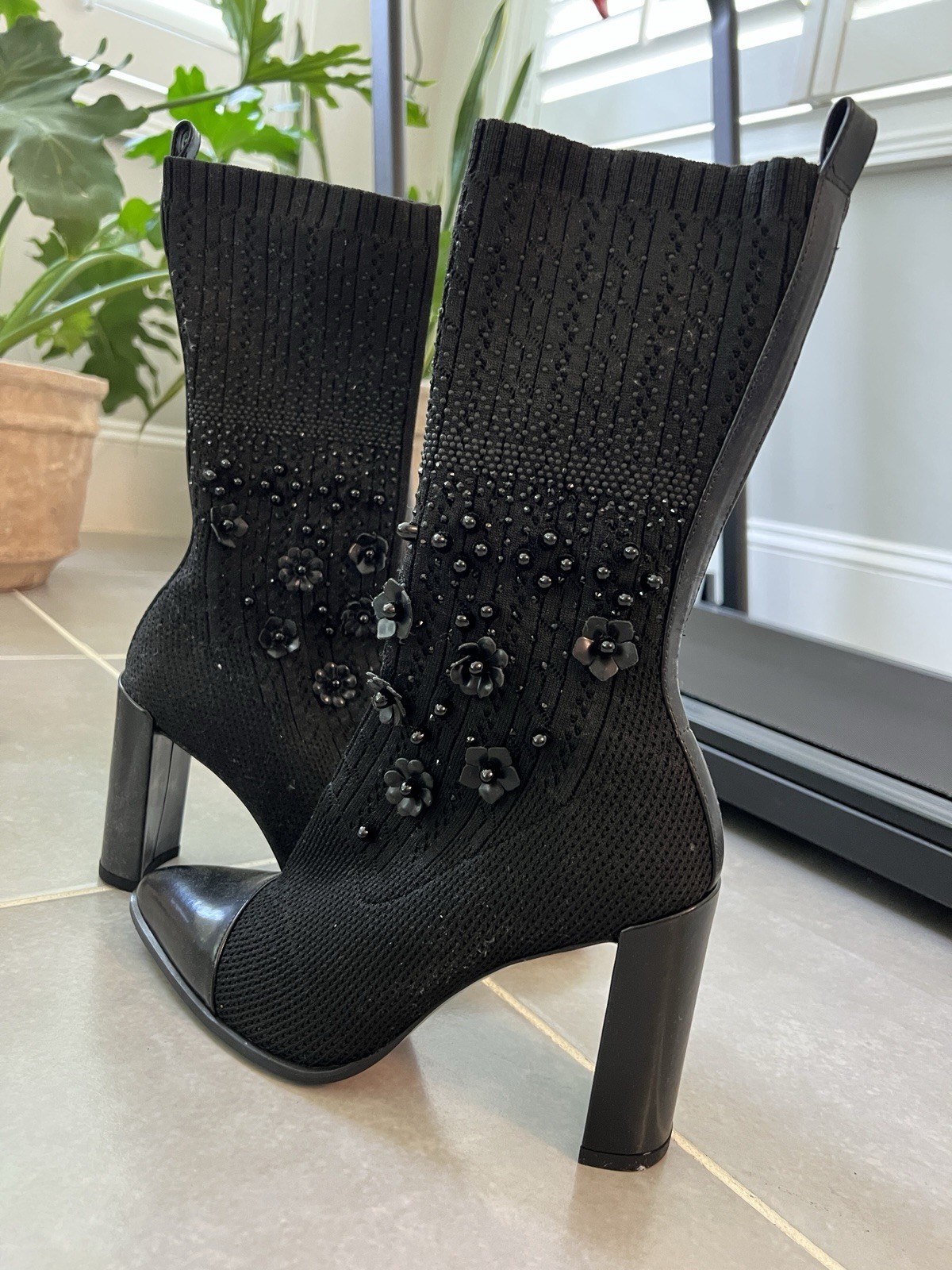 Stuart Weitzman SOCKHOP Black Knit Stretch Sock Ankle Boots Pointed Toe 7