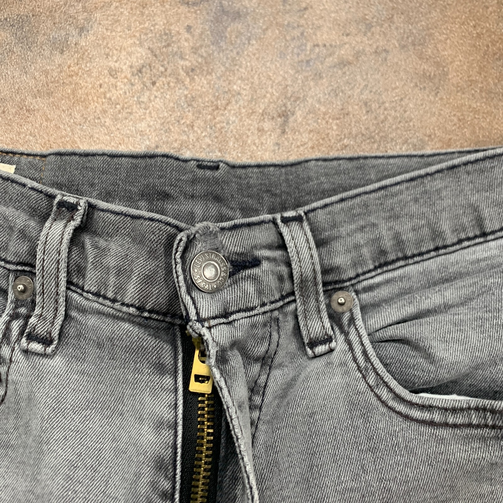 LEVI’S 512 Jeans Mens (31 Inch Waist) (28 Inch Leg) Skinny Tapered Fit Grey