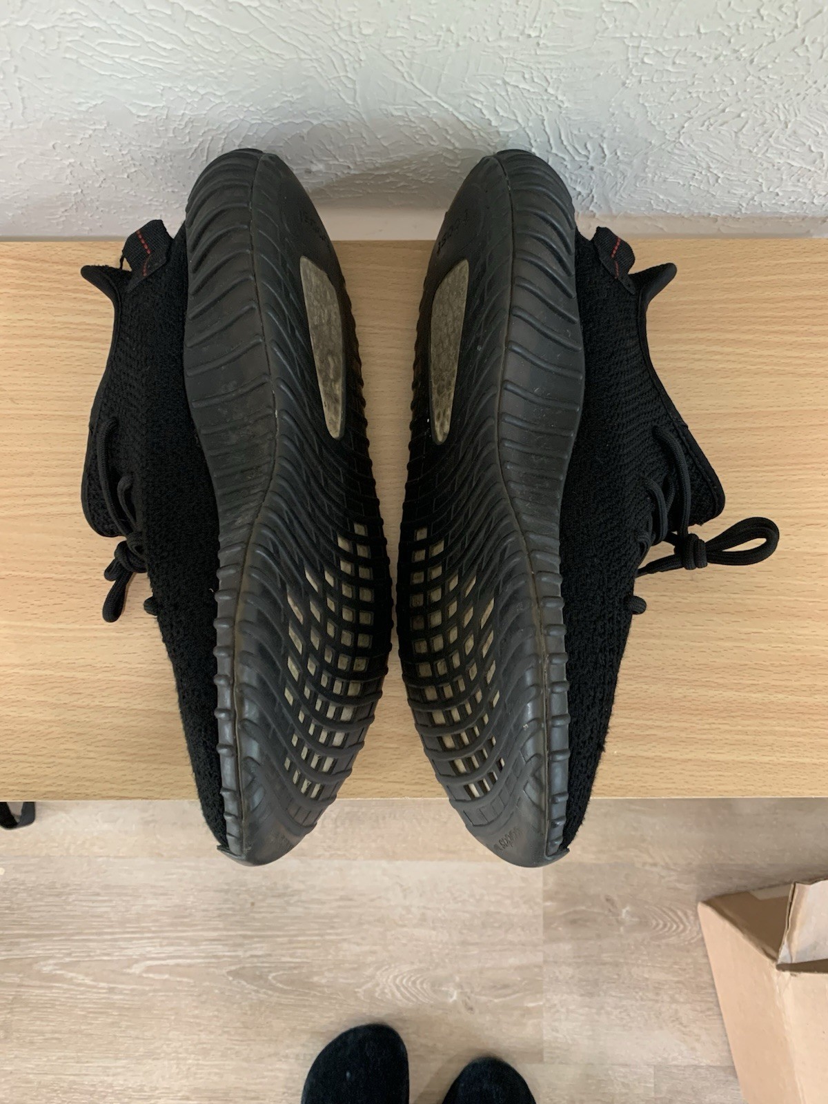 adidas Yeezy Boost 350 V2 Bred Size 11